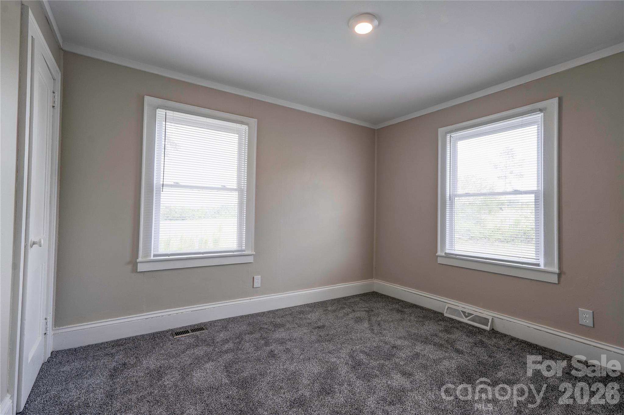 3837 Harris Creek Road Property Photo 15