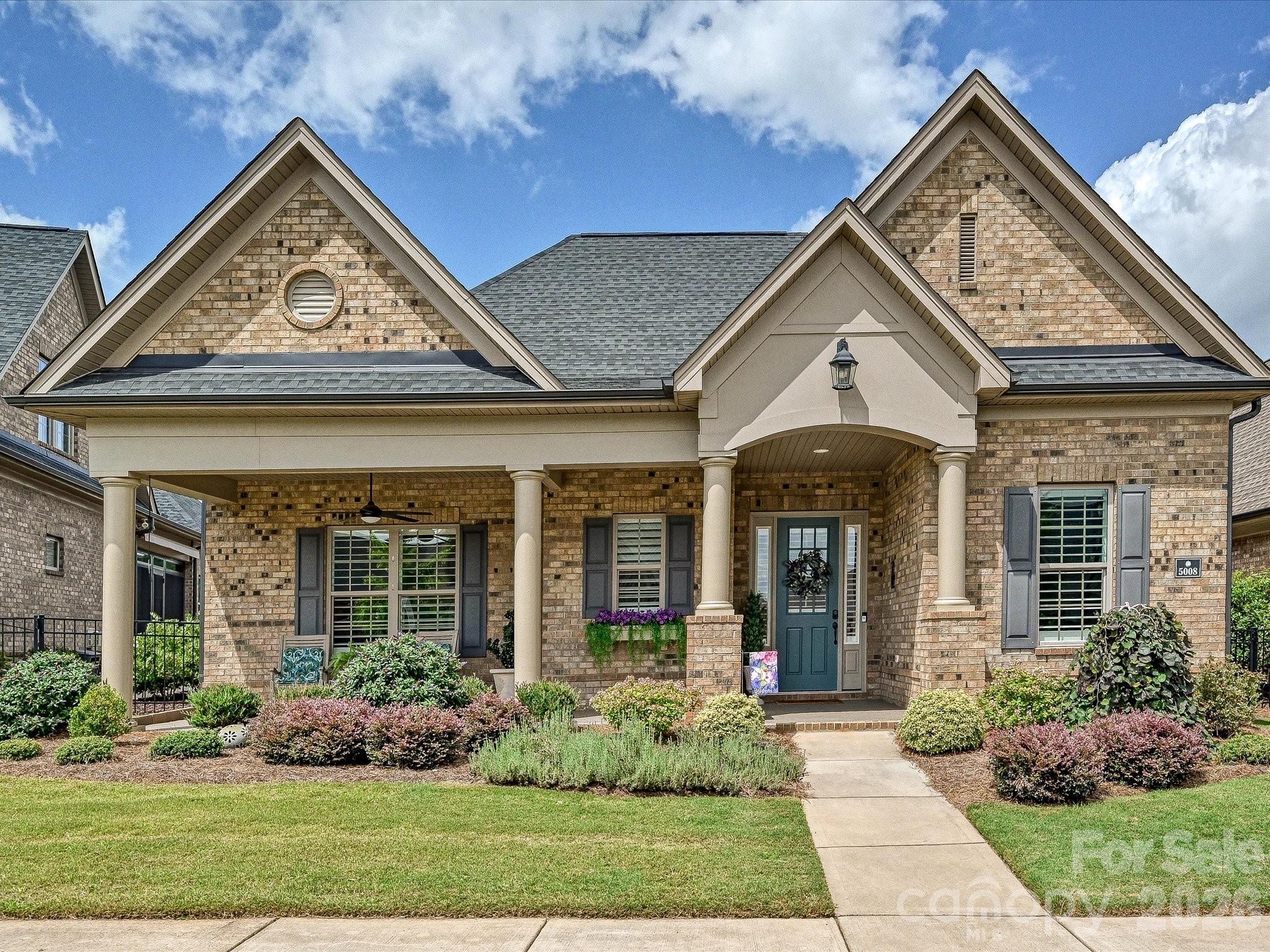 5008 Vita Way Property Photo 1