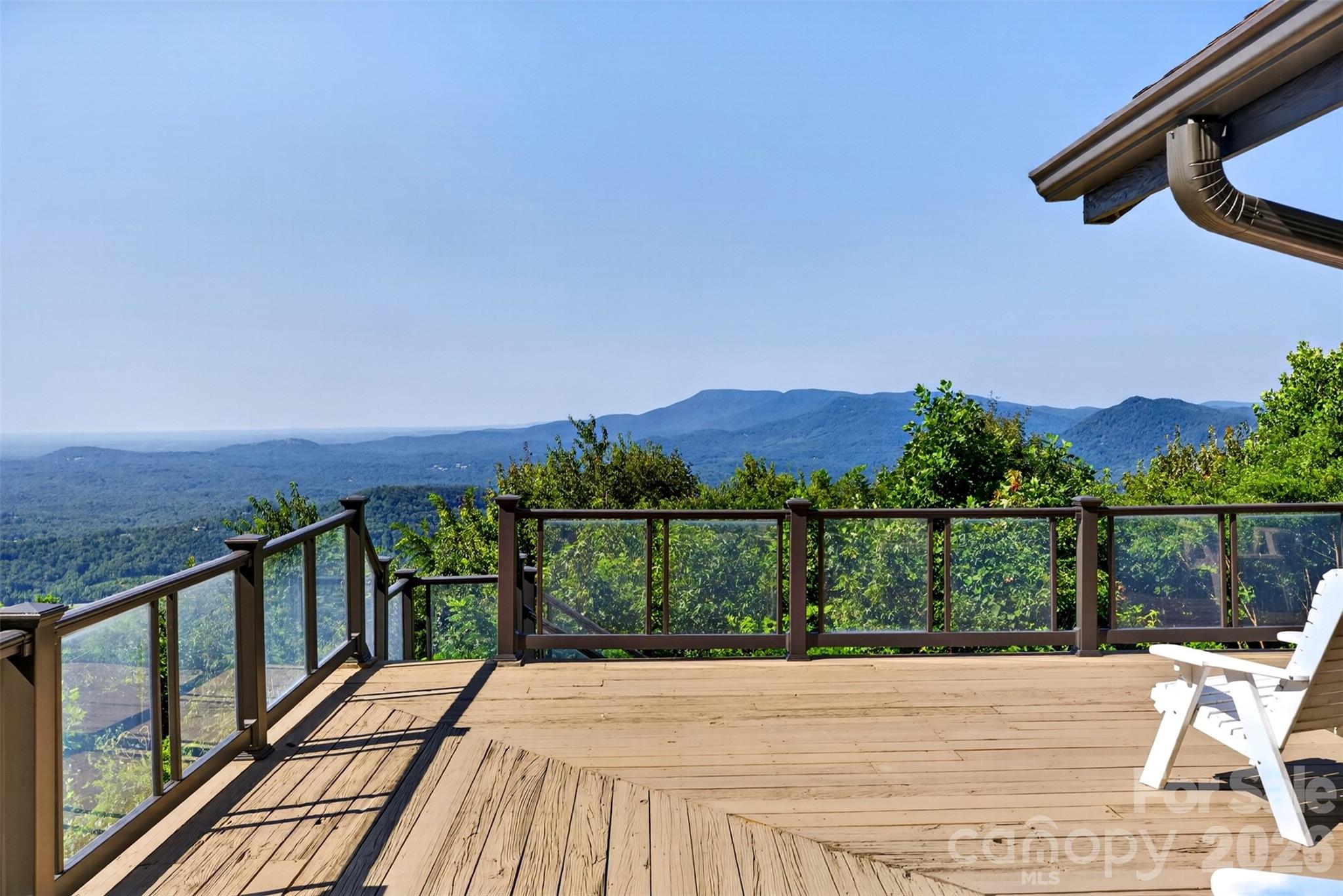 370 Mountain Side Drive Property Photo 12