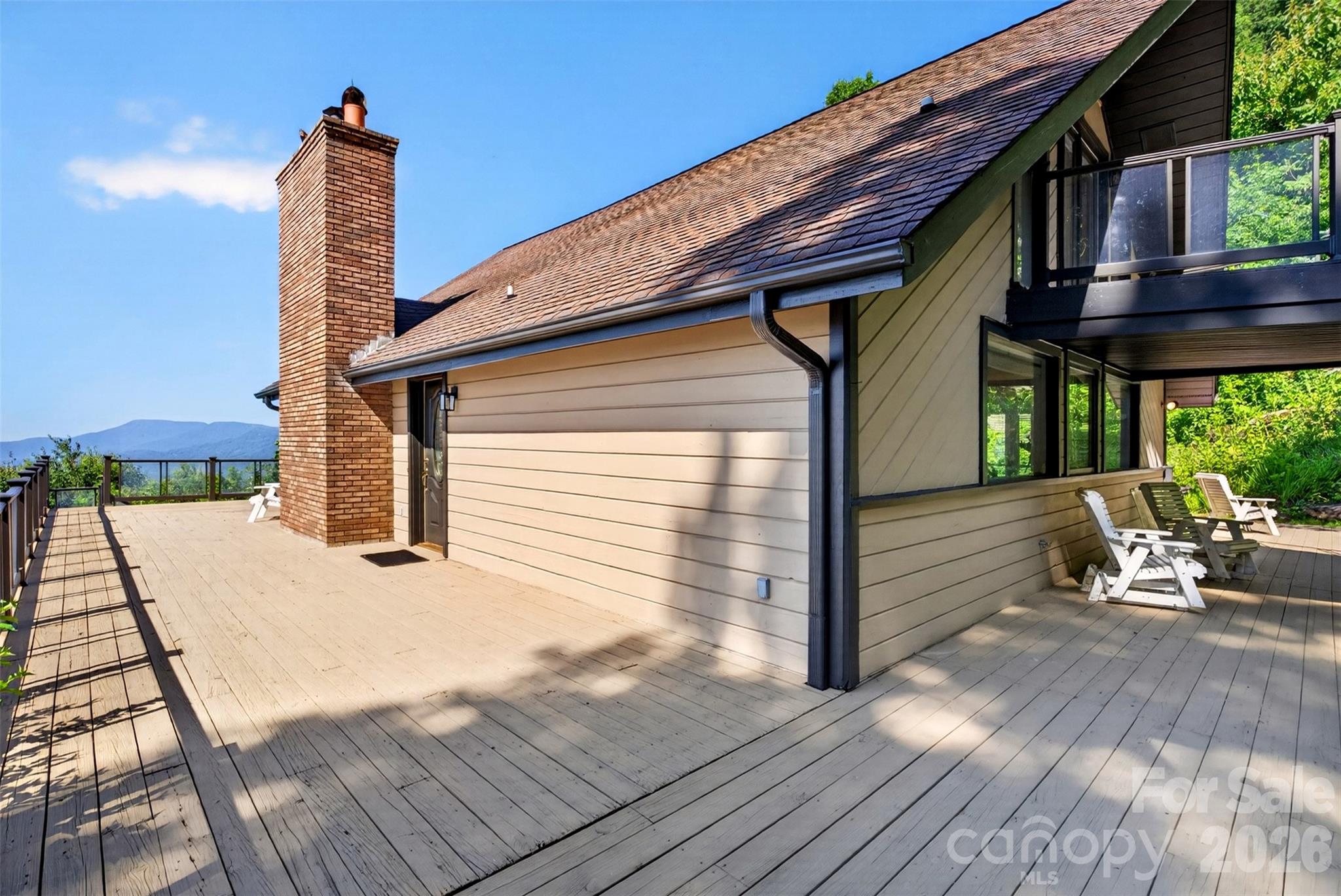 370 Mountain Side Drive Property Photo 22