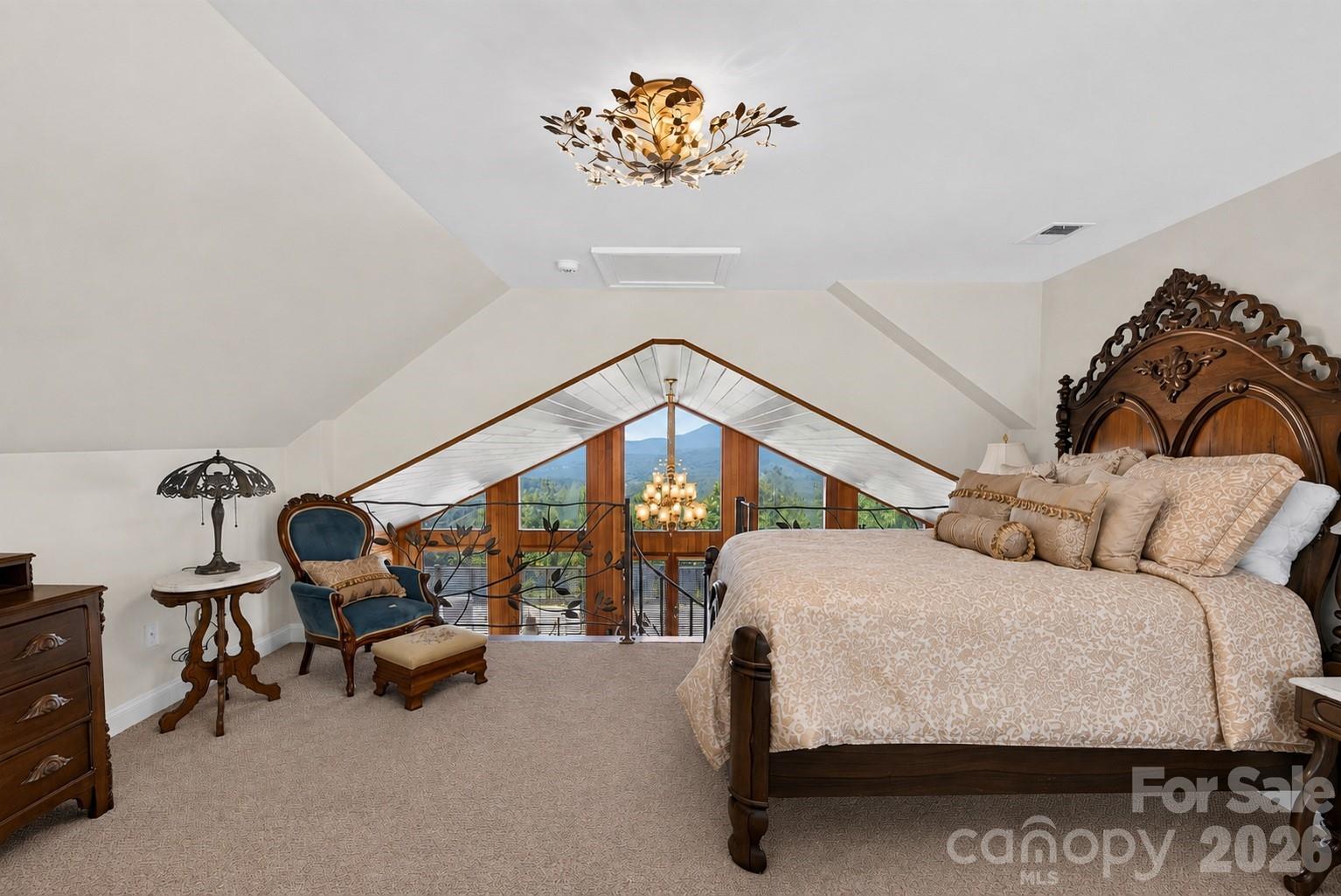 370 Mountain Side Drive Property Photo 28
