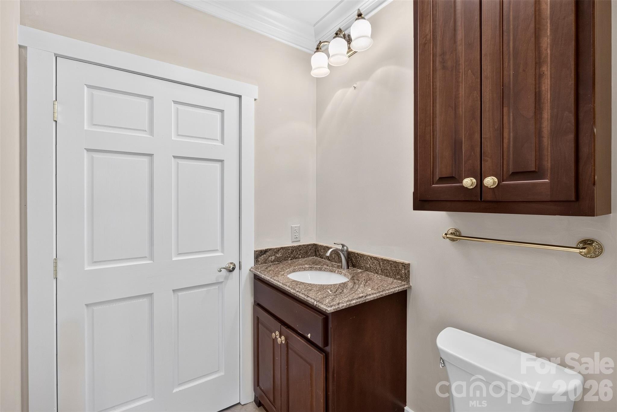 370 Mountain Side Drive Property Photo 40