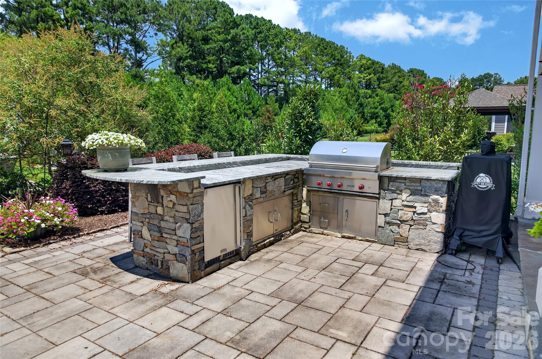 5110 Harwich Circle Property Photo 18