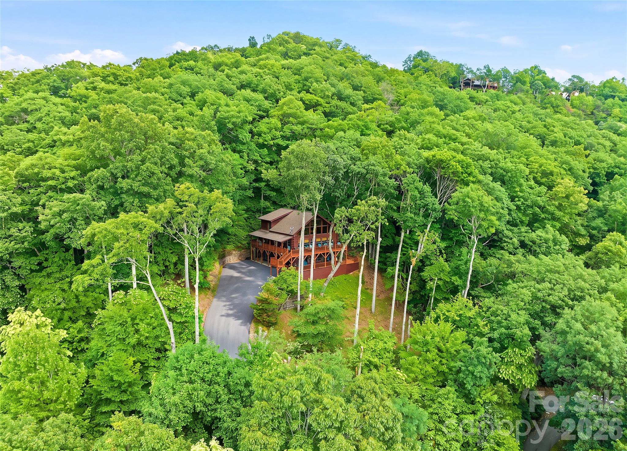 582 Tsalagi Trail Property Photo 2