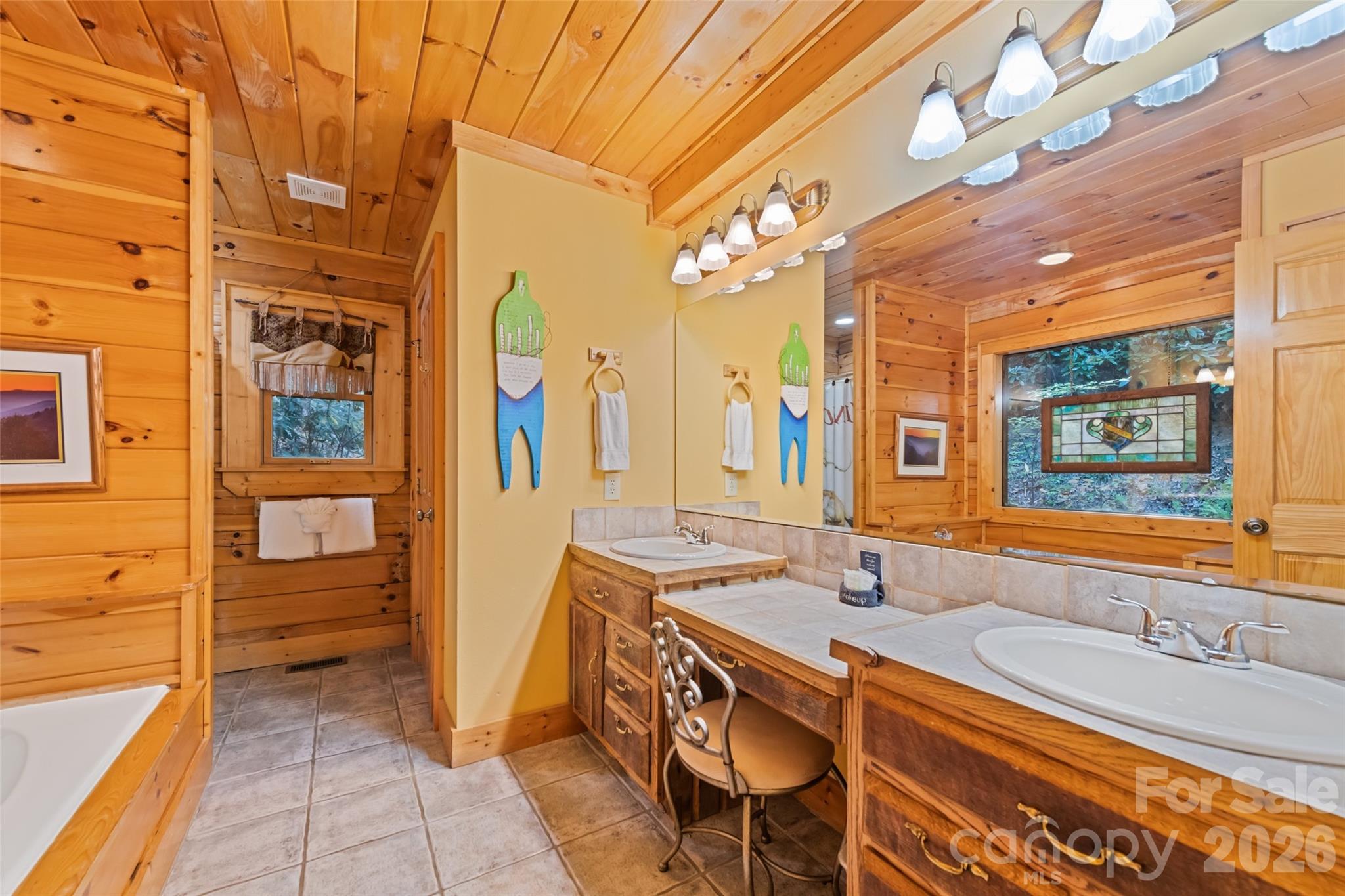 582 Tsalagi Trail Property Photo 25