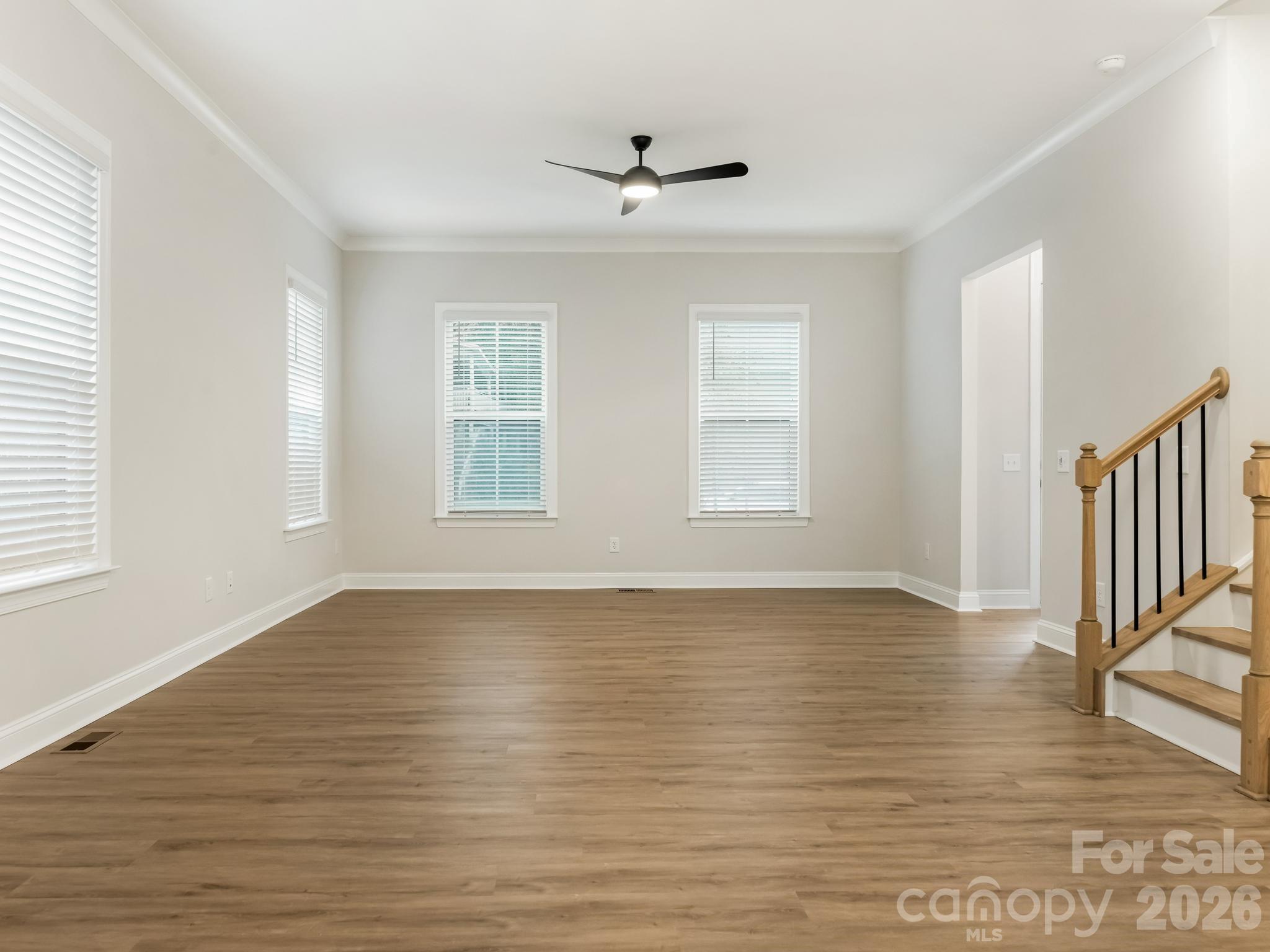428 Woodvale Place Property Photo 7