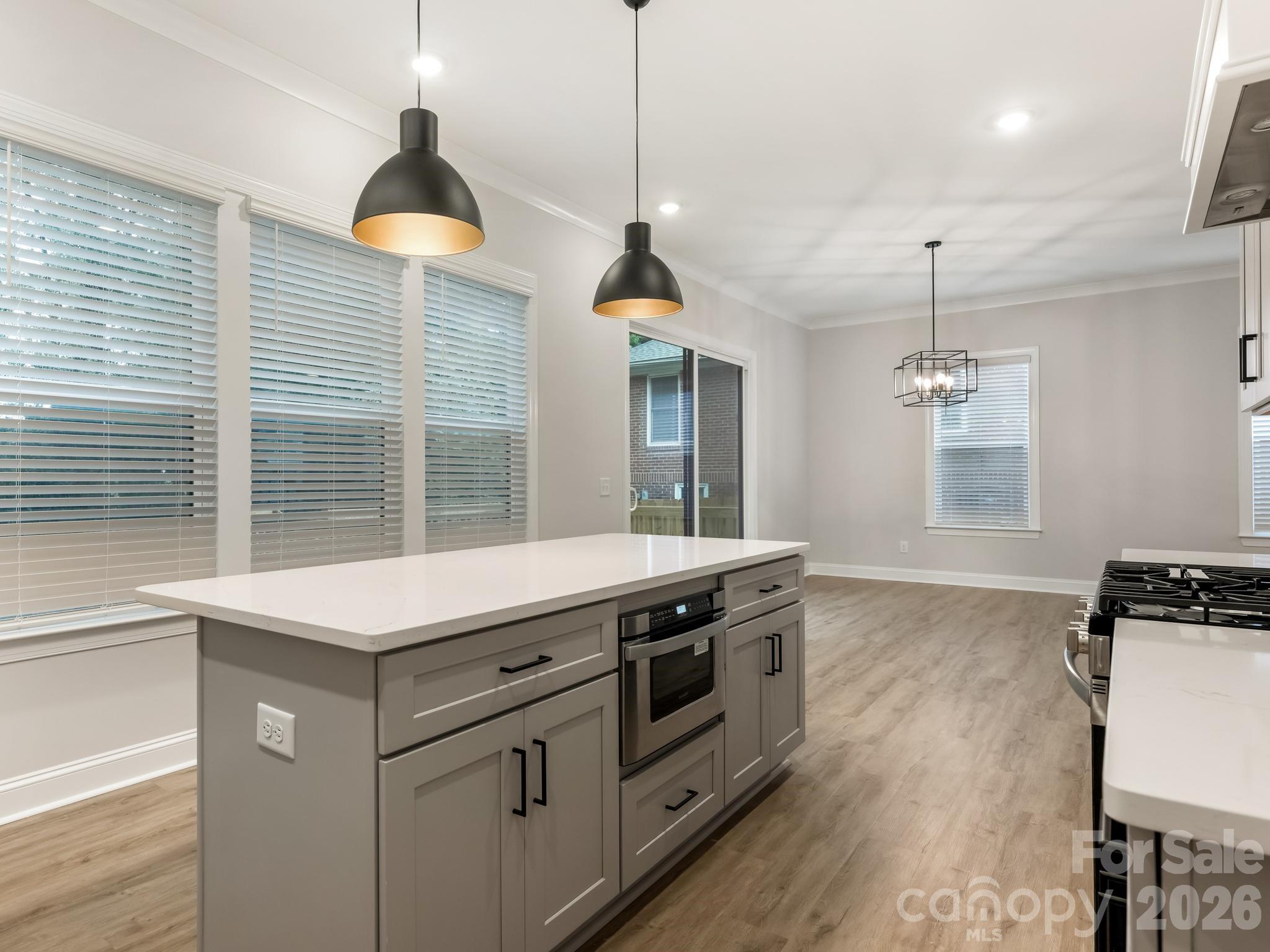 428 Woodvale Place Property Photo 13