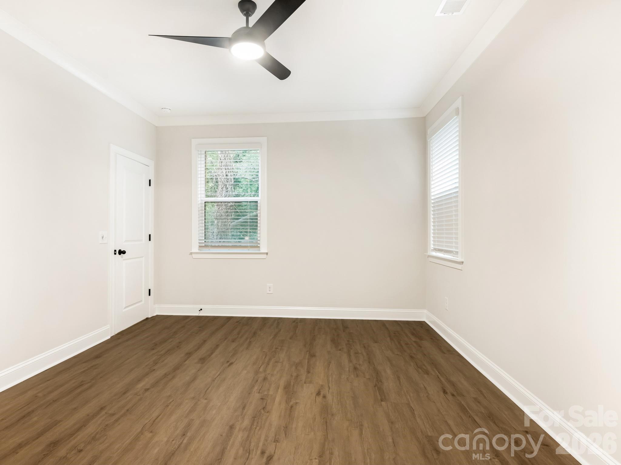 428 Woodvale Place Property Photo 17