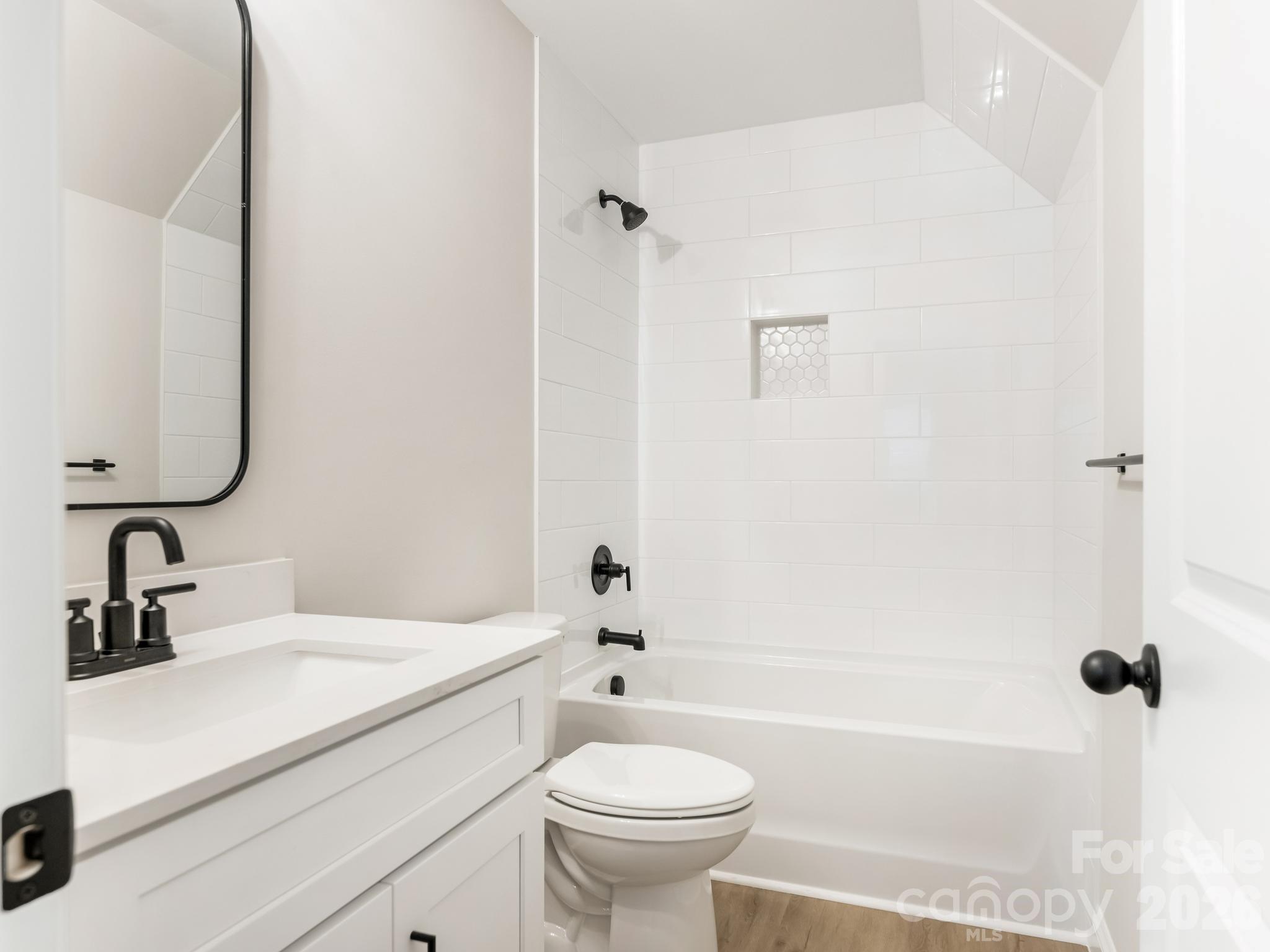 428 Woodvale Place Property Photo 27