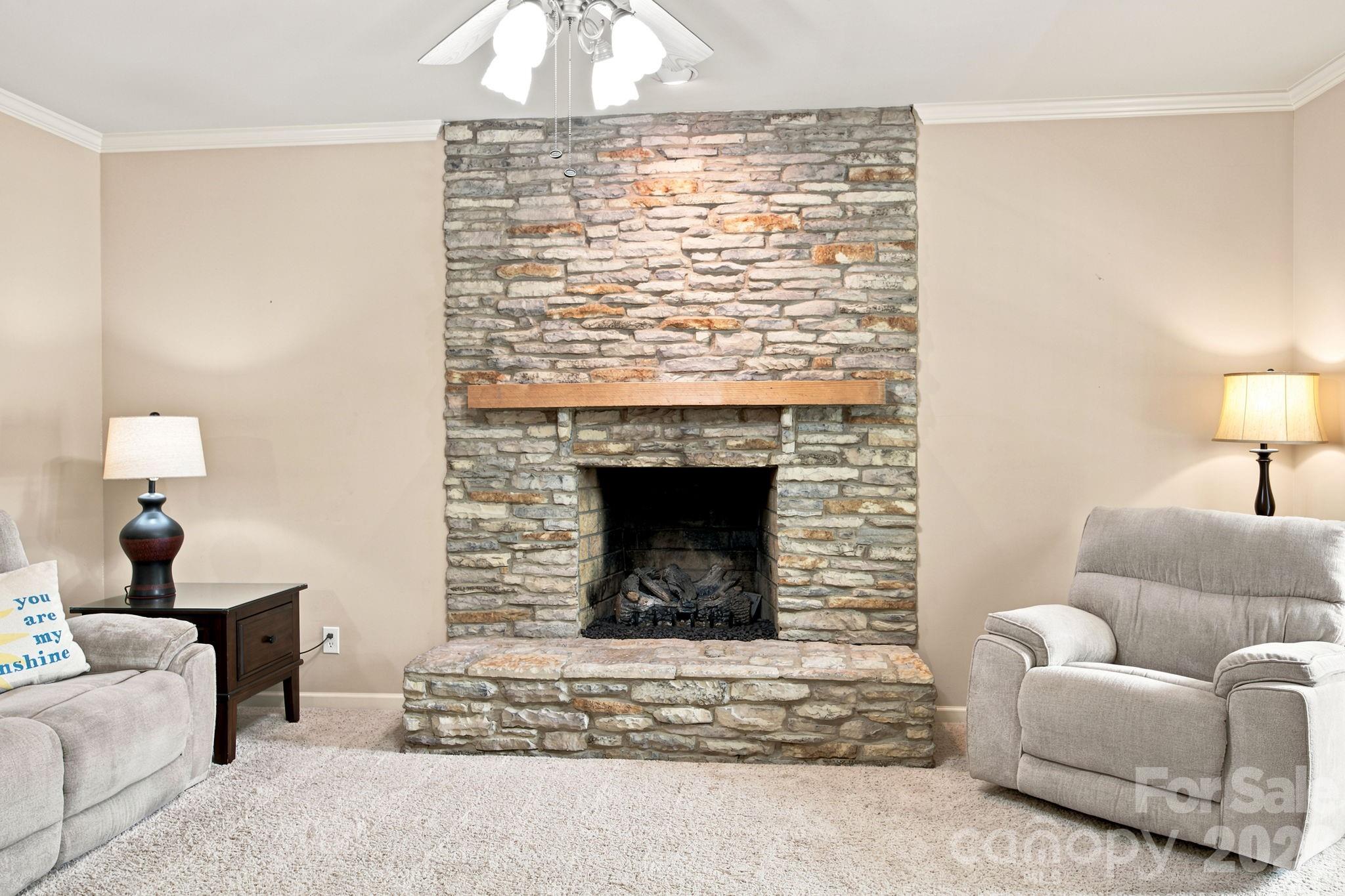 7073 Ridgeway Road Property Photo 8