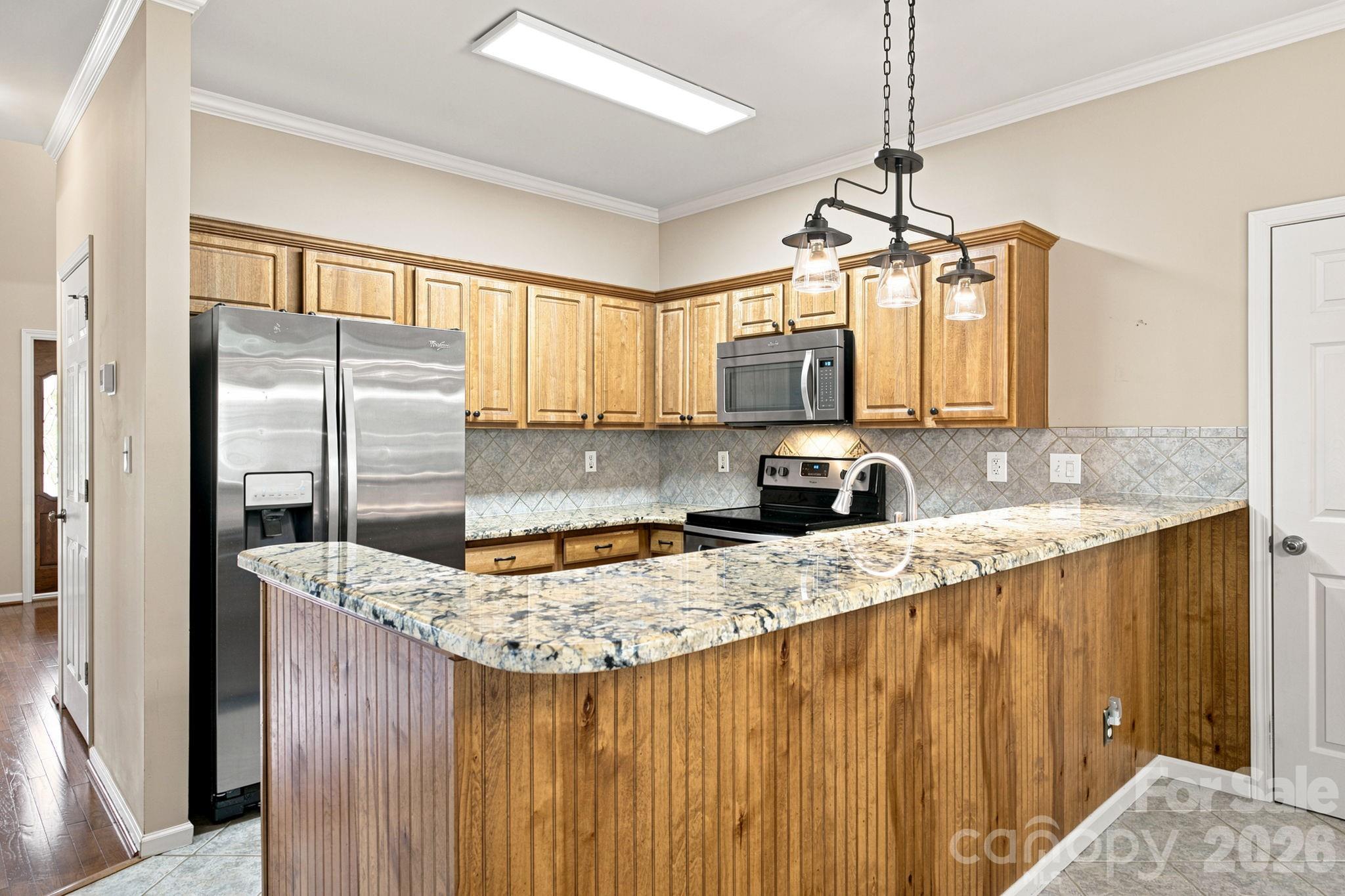 7073 Ridgeway Road Property Photo 10