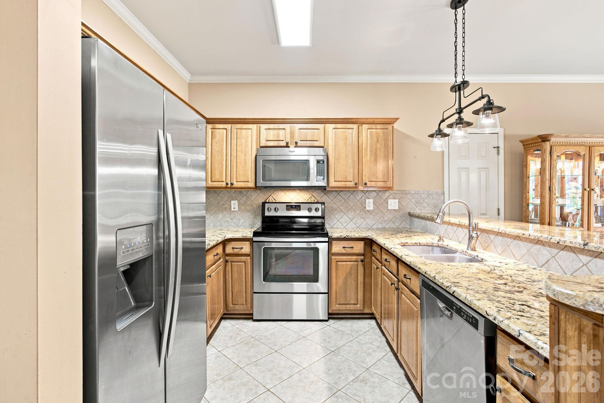 7073 Ridgeway Road Property Photo 12