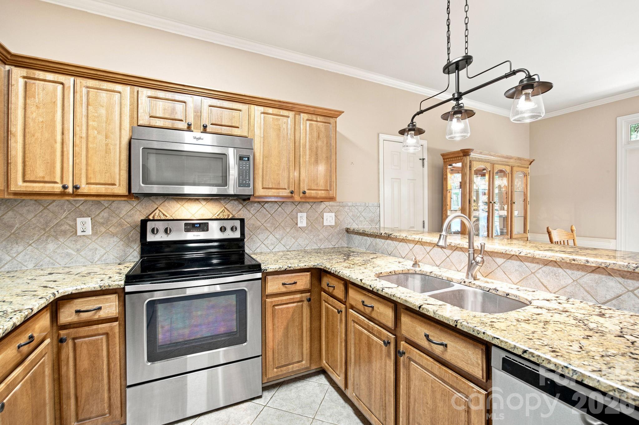 7073 Ridgeway Road Property Photo 13