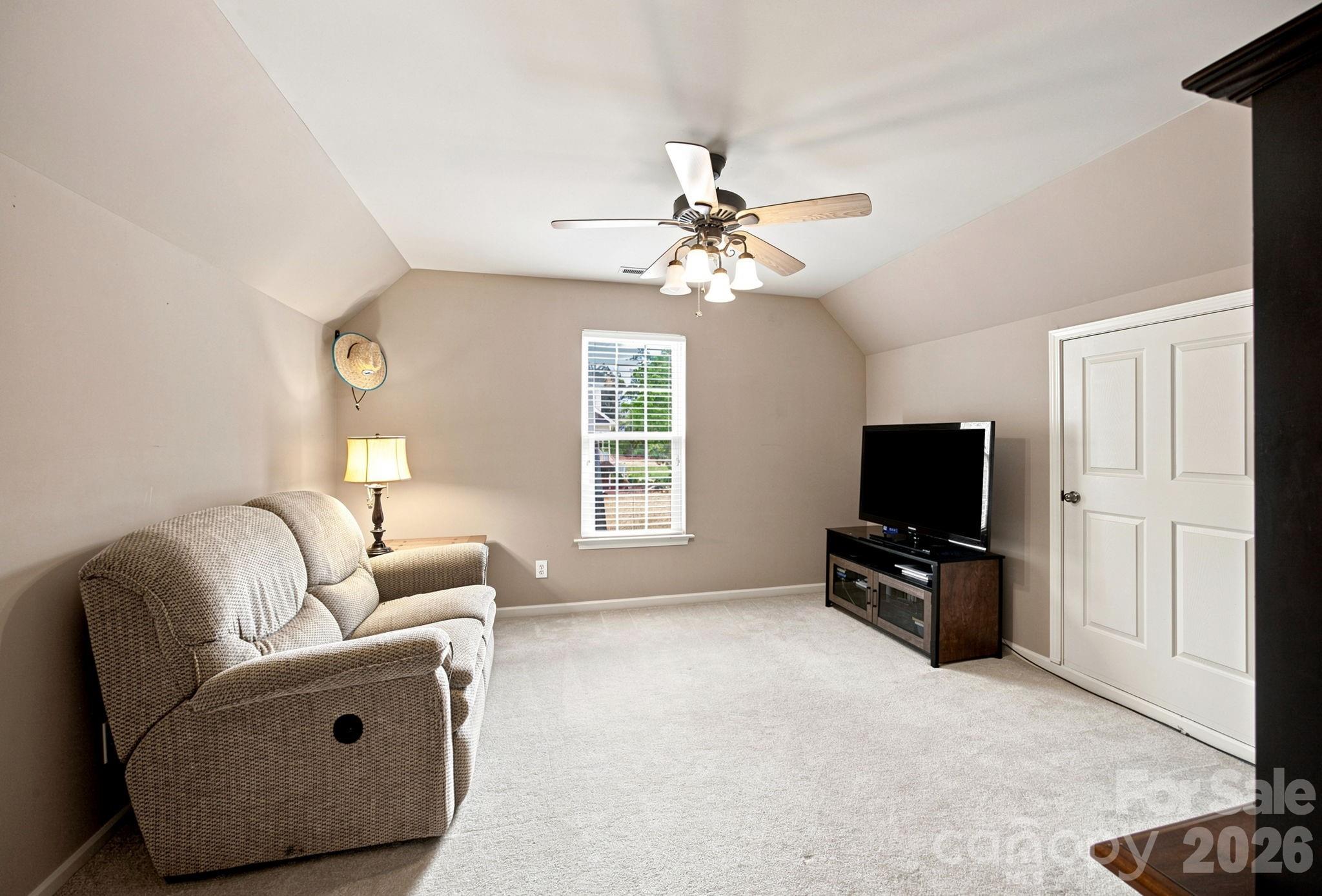 7073 Ridgeway Road Property Photo 24