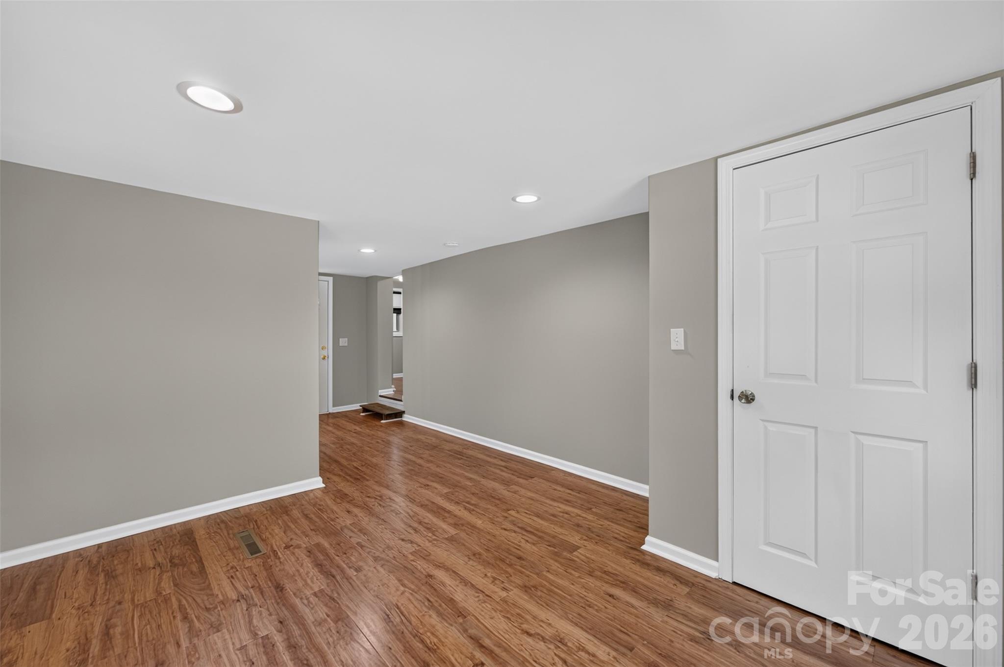 620 10th Street Boulevard Property Photo 16