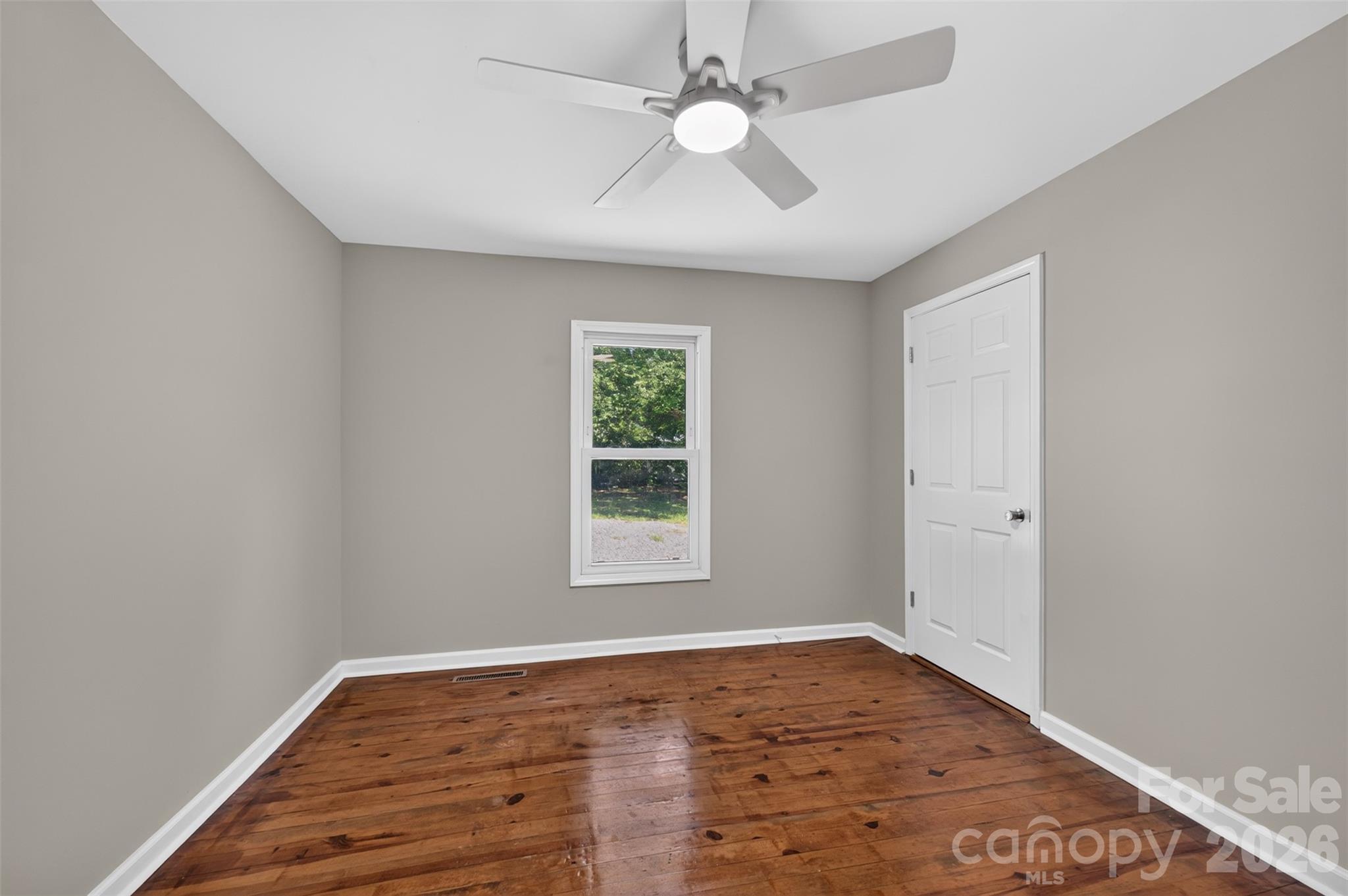 620 10th Street Boulevard Property Photo 22