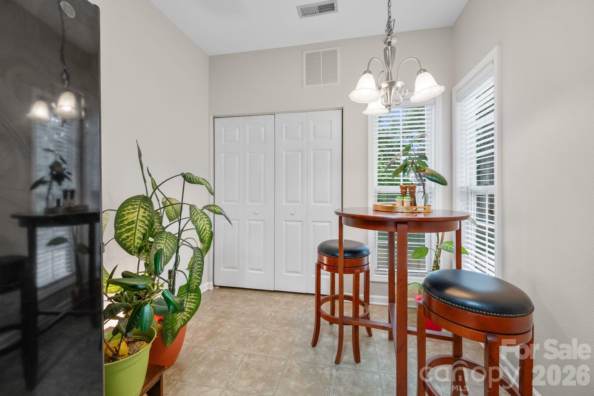 5757 Fox Ridge Lane Property Photo 11