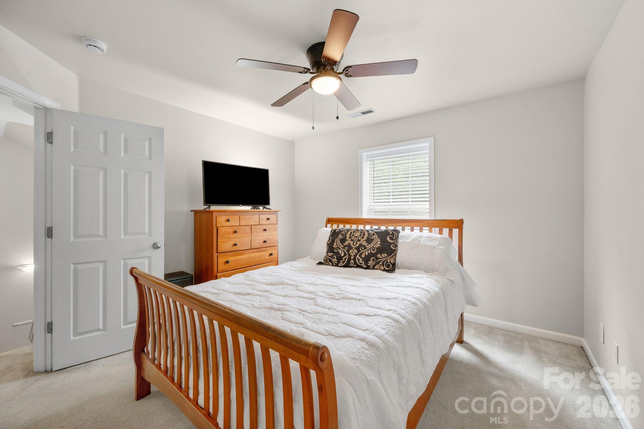 5757 Fox Ridge Lane Property Photo 16