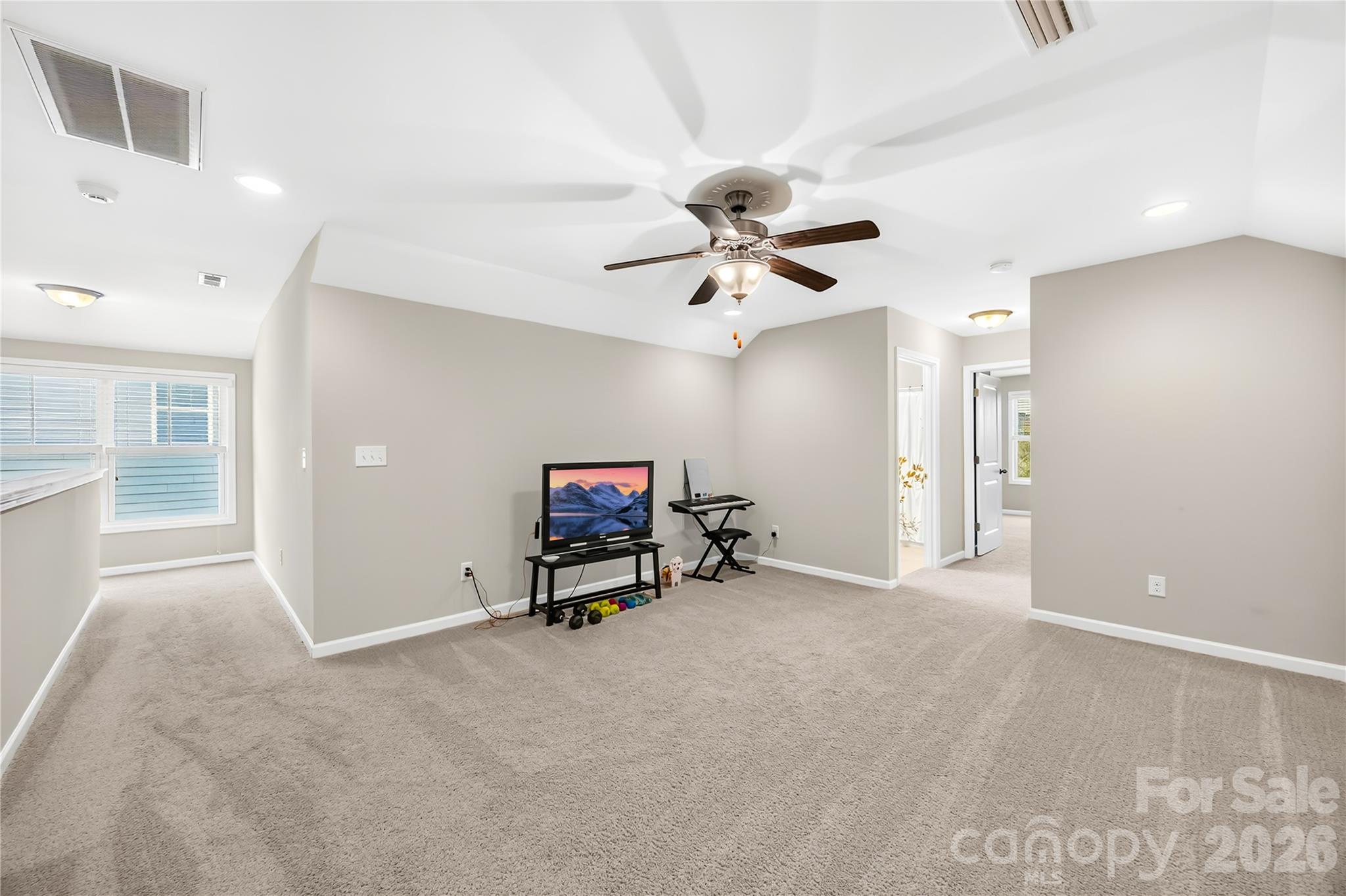 4270 Legacy Drive Property Photo 17
