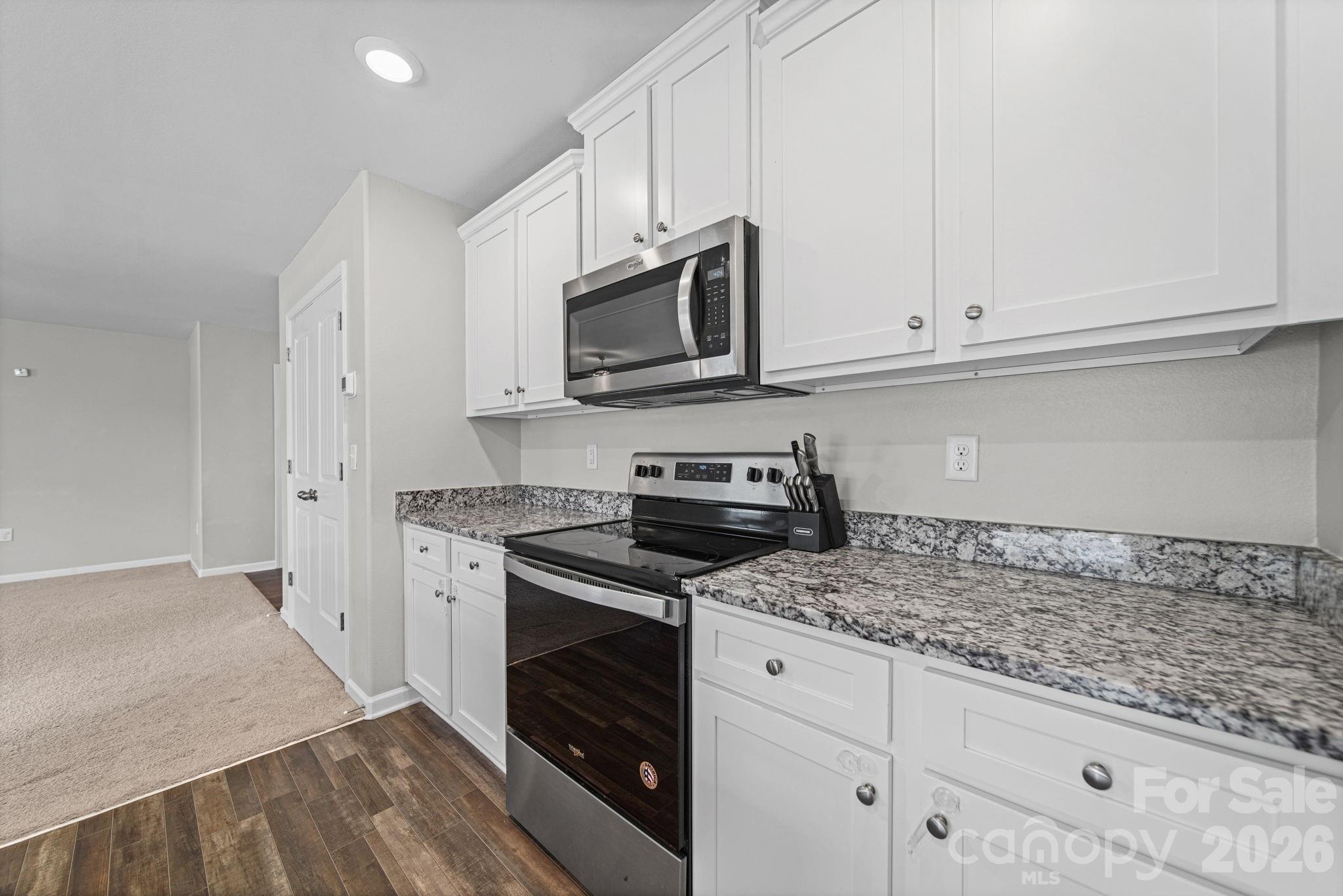 282 Aubrey Woods Drive Property Photo 11