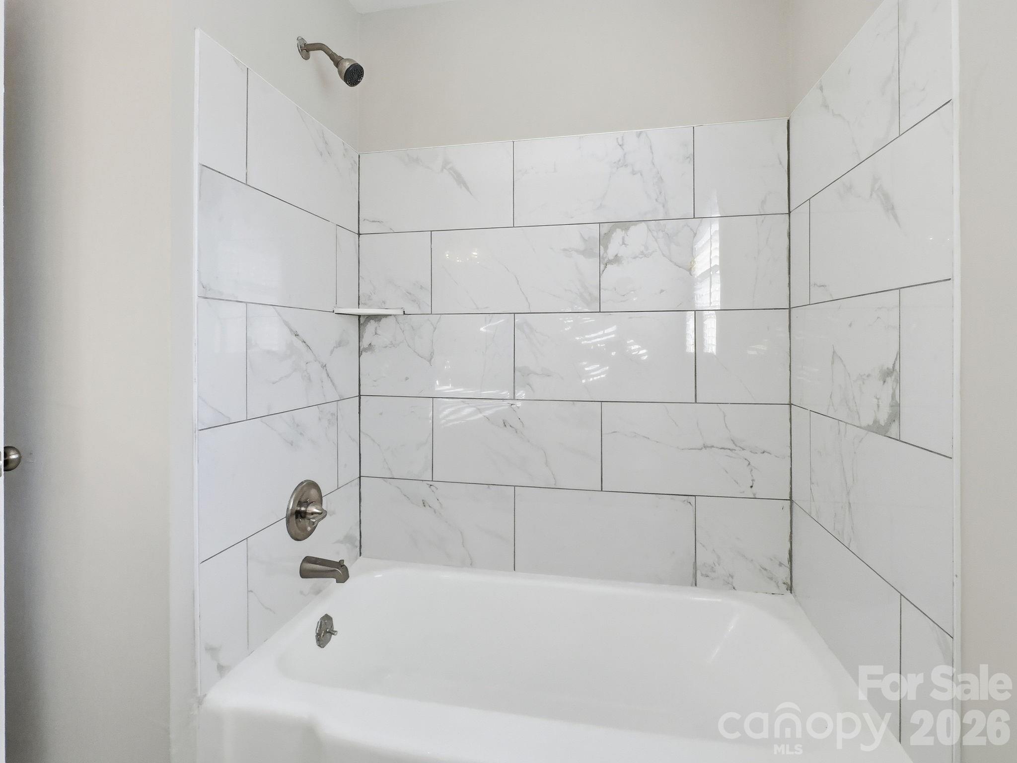 1420 Rollingwood Drive Property Photo 5