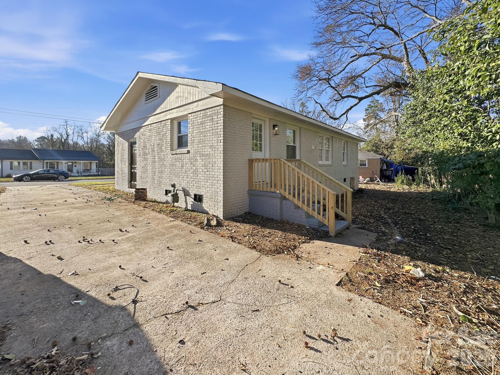 1420 Rollingwood Drive Property Photo 17