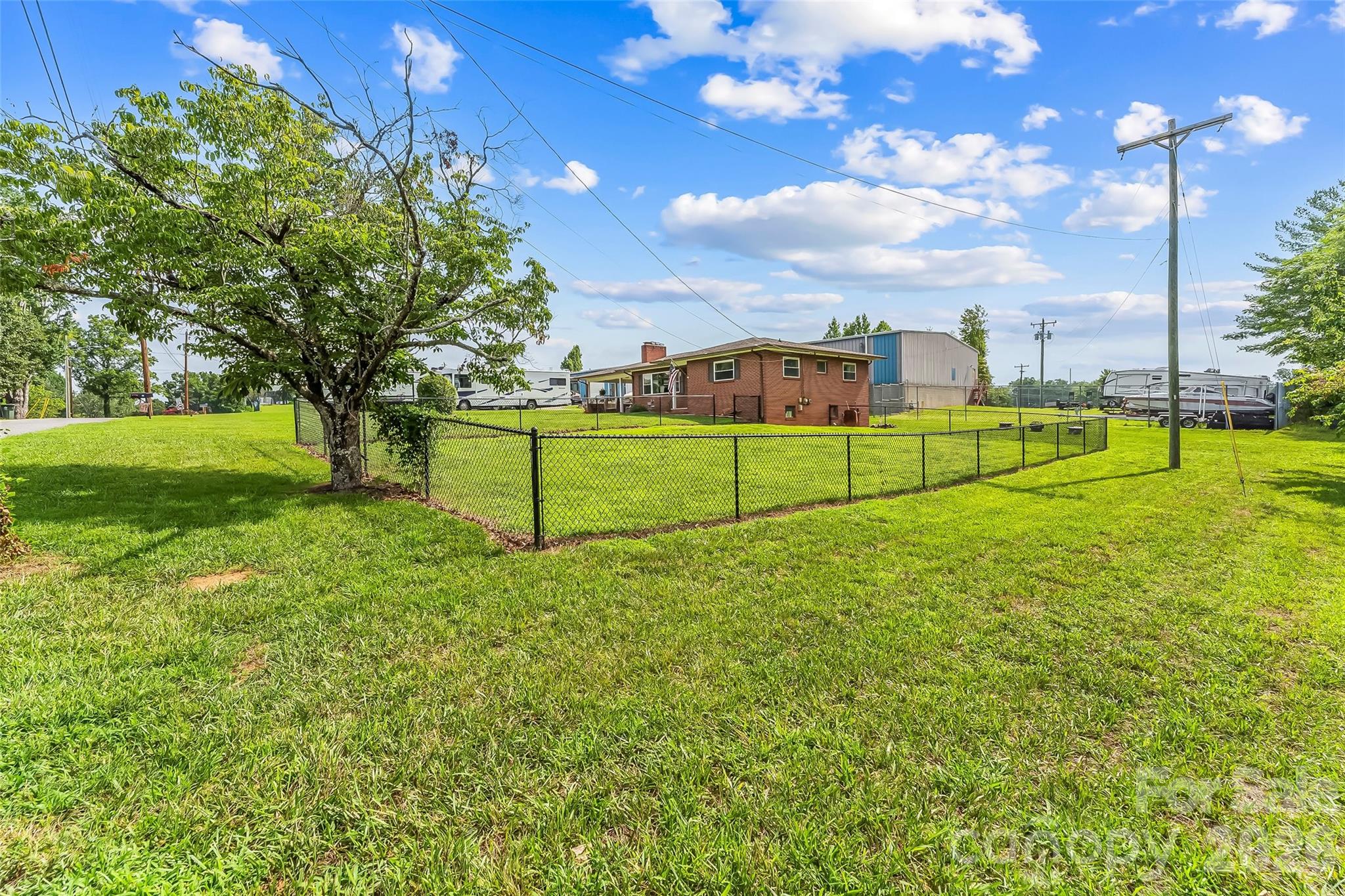 691 Central Street Property Photo 3
