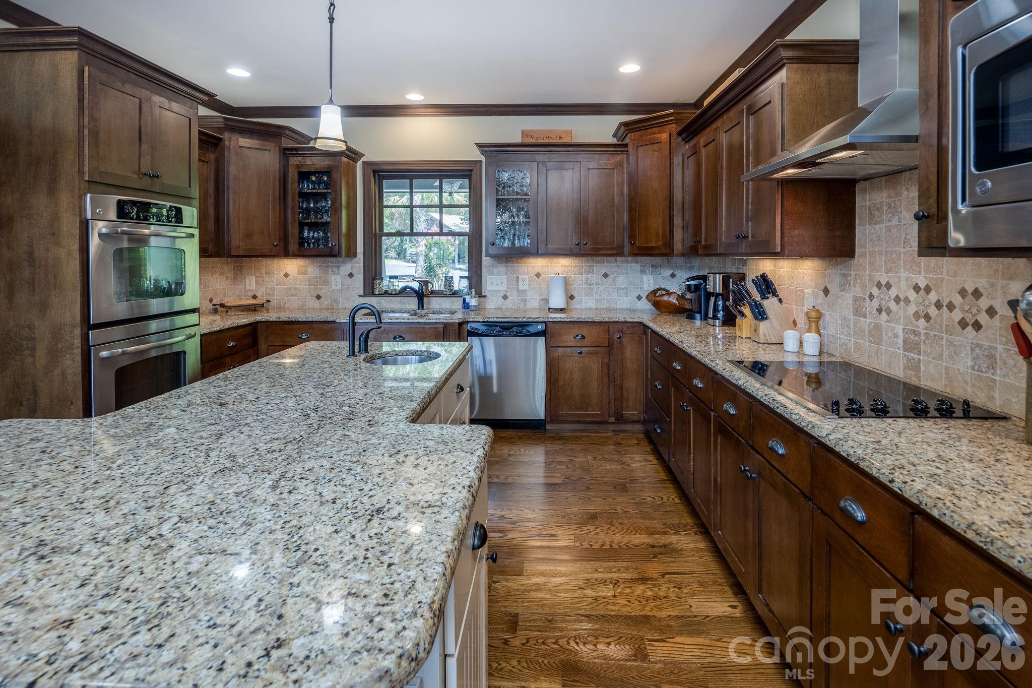 2273 A Horton Cove Lake Water Road Property Photo 11