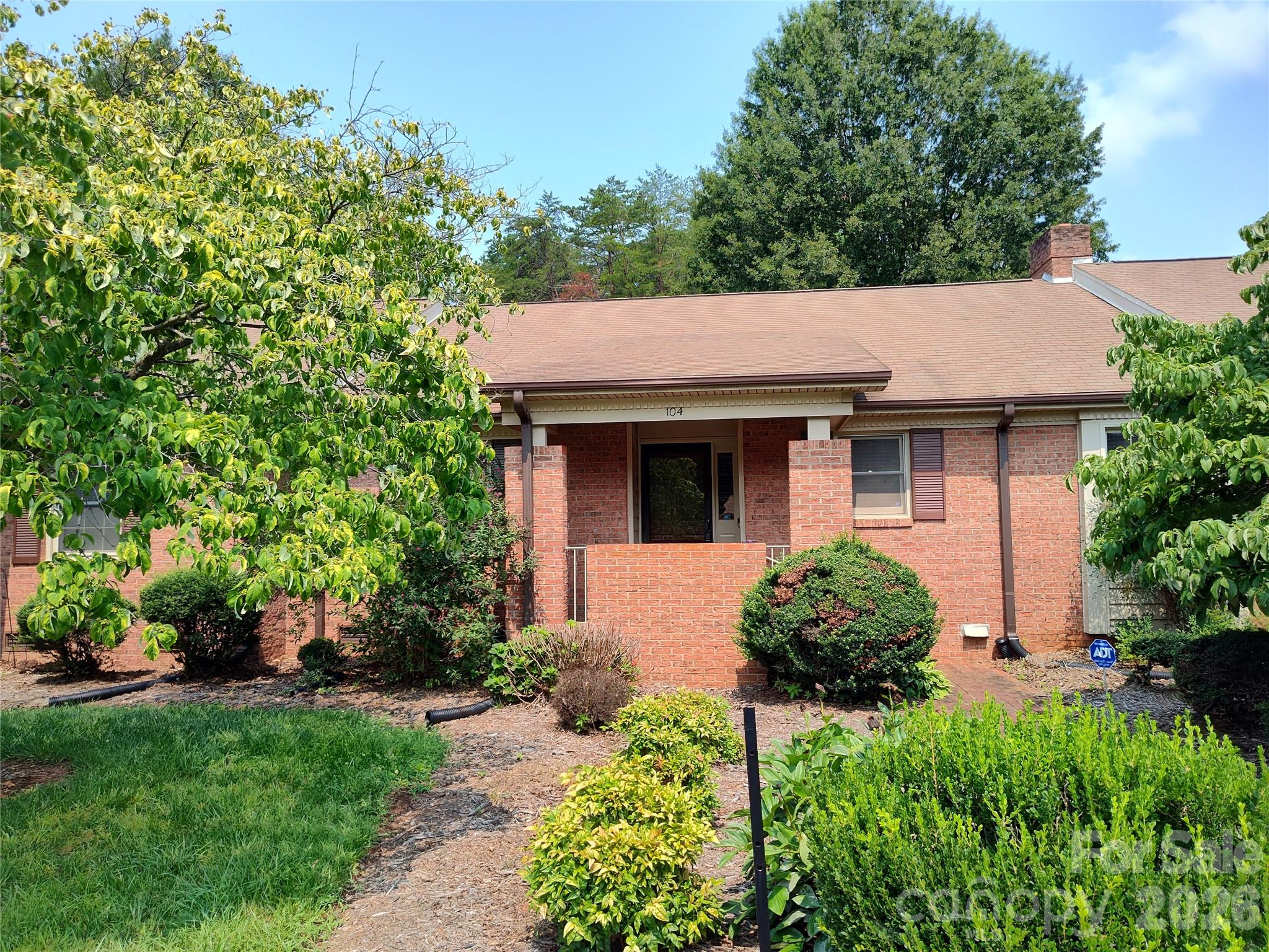 104 Swaim Court Property Photo 1