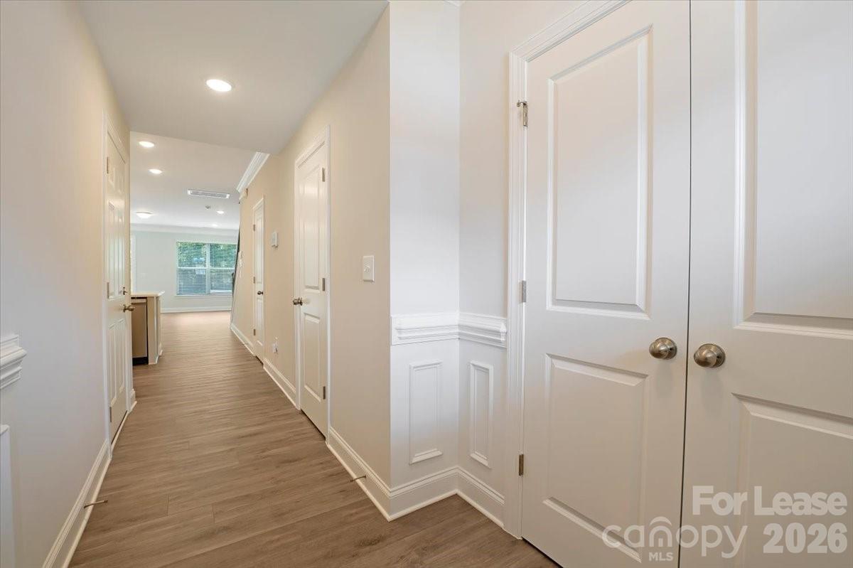 4321 Black Court Property Photo 5