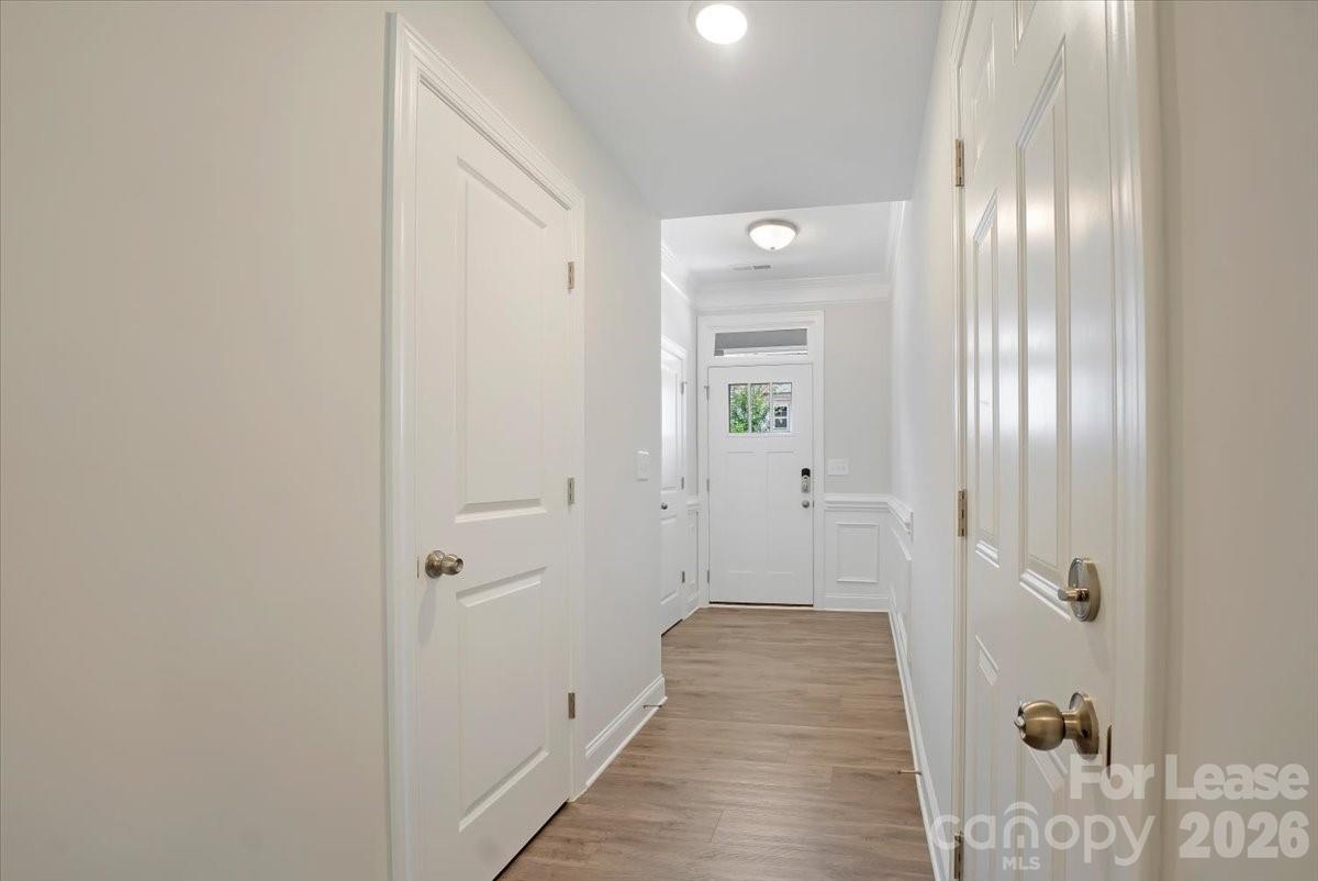 4321 Black Court Property Photo 6