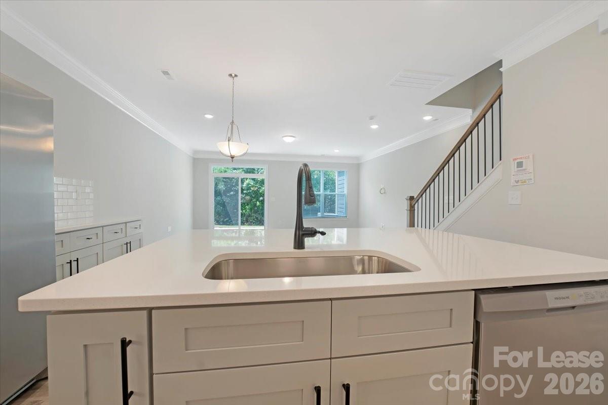 4321 Black Court Property Photo 11