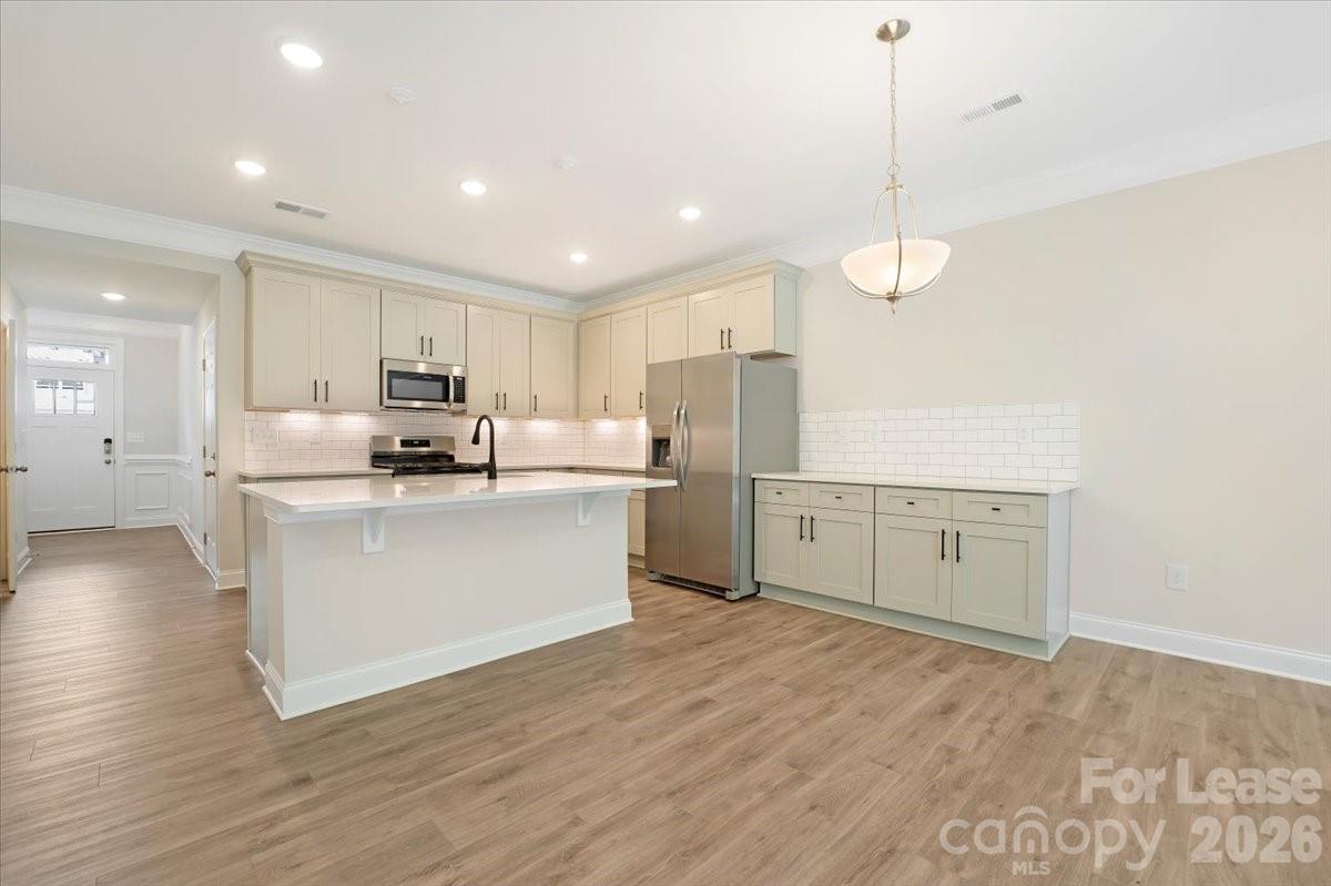 4321 Black Court Property Photo 13
