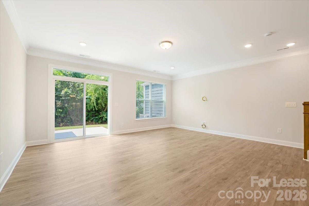4321 Black Court Property Photo 15