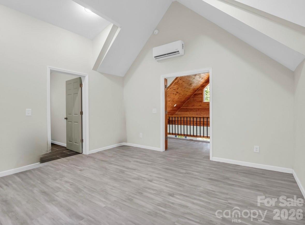 168 Fall Creek Drive Property Photo 7