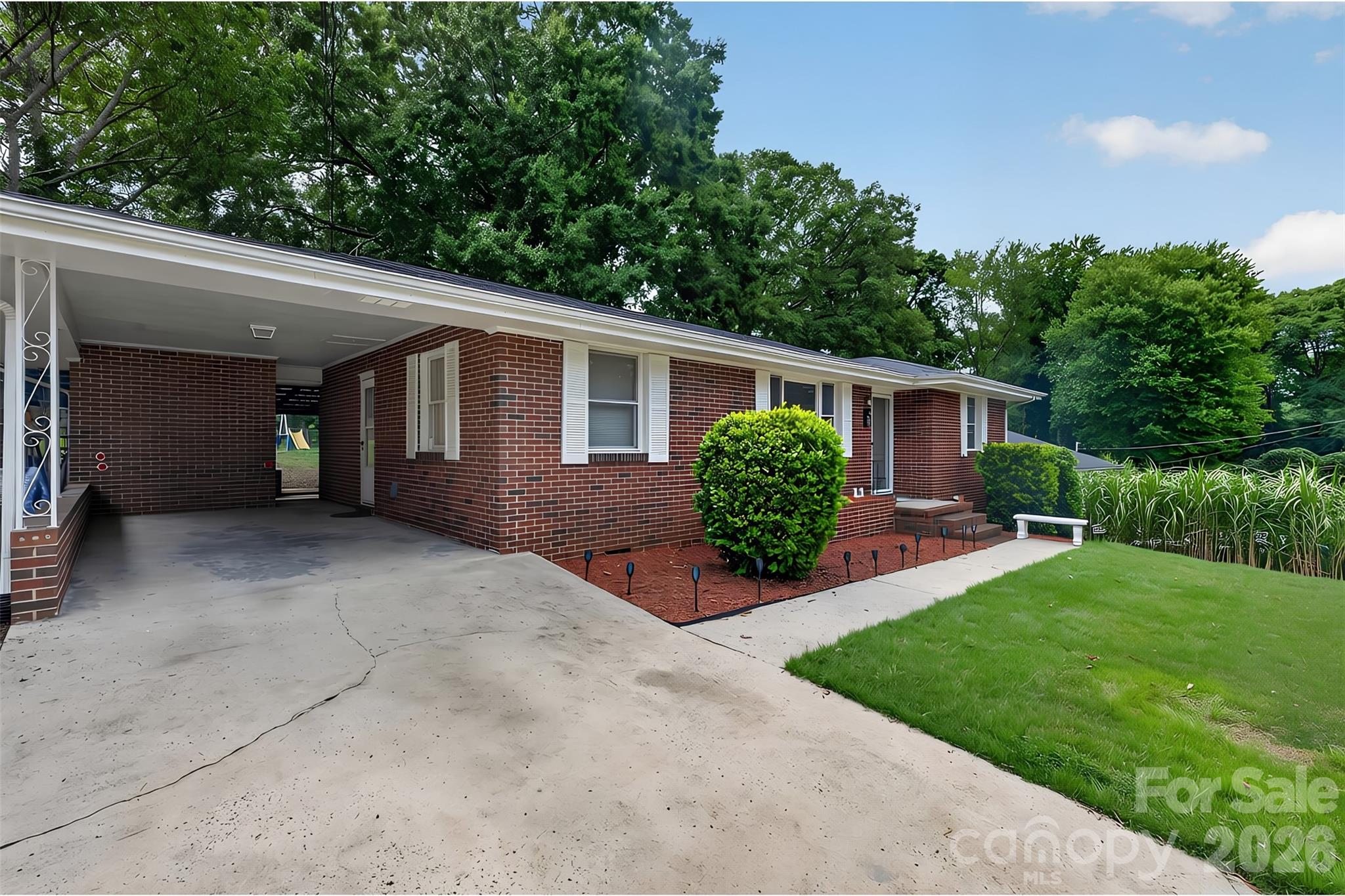 1103 Holmes Avenue Property Photo 4