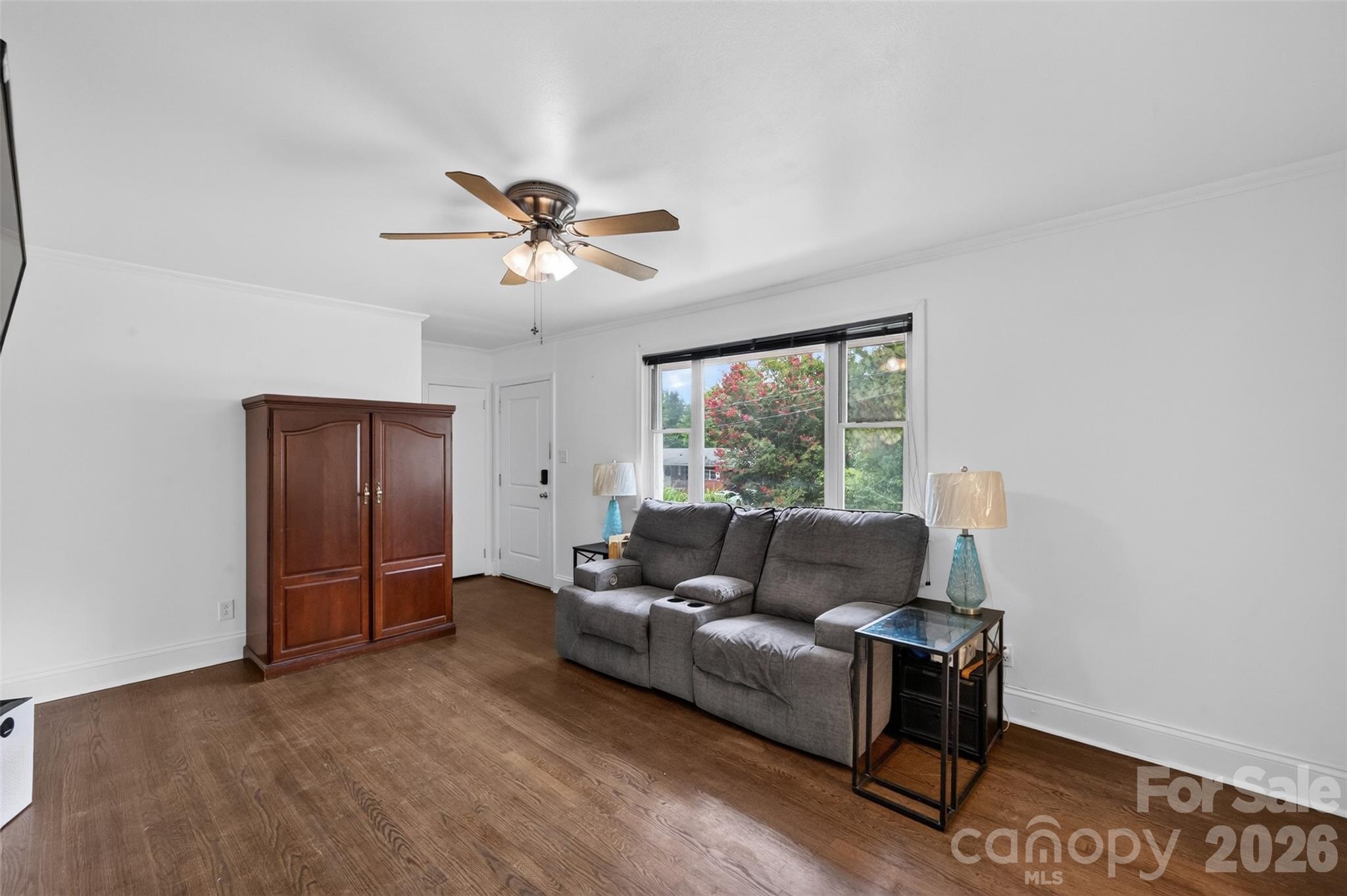 1103 Holmes Avenue Property Photo 12