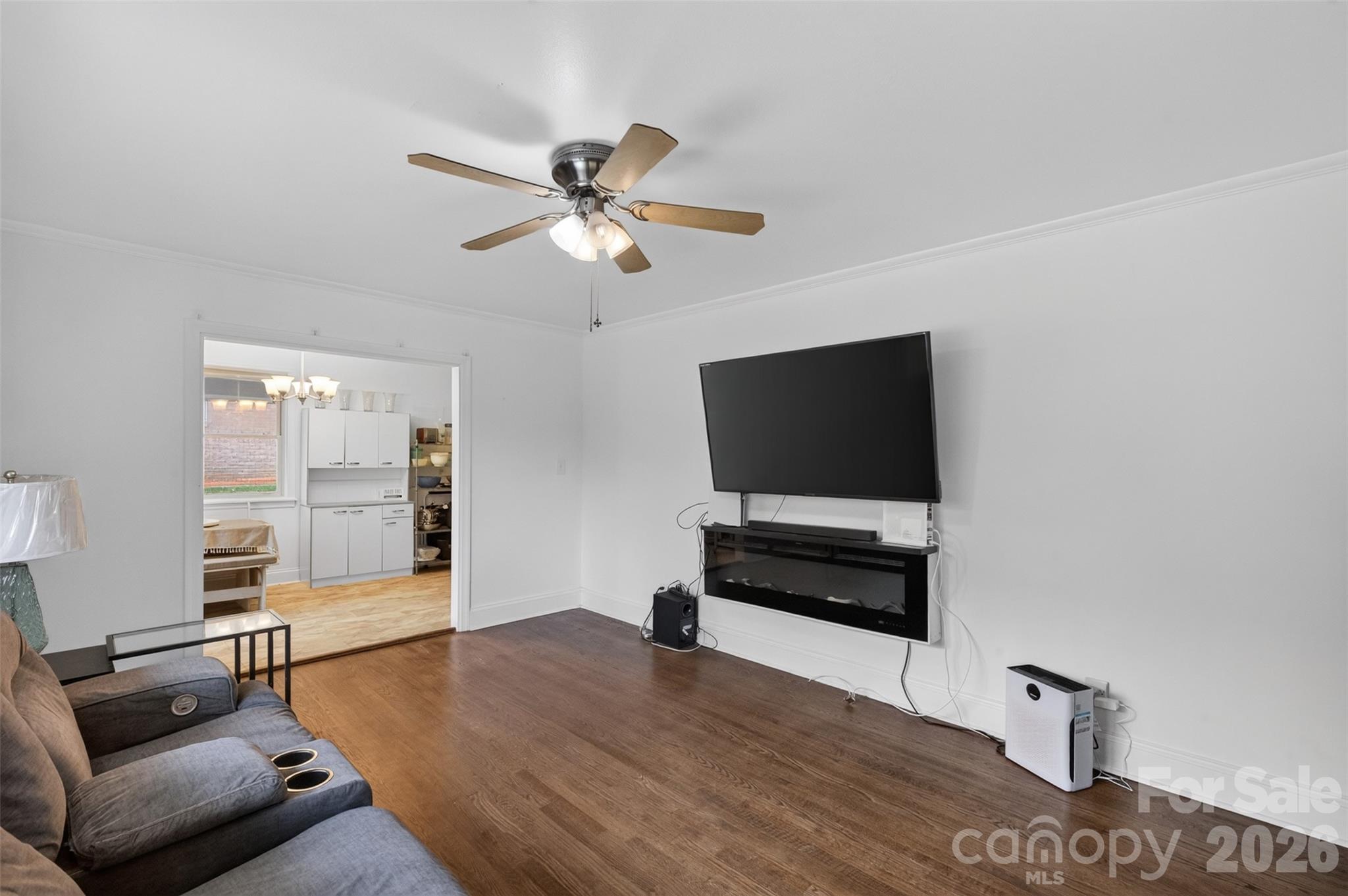 1103 Holmes Avenue Property Photo 14