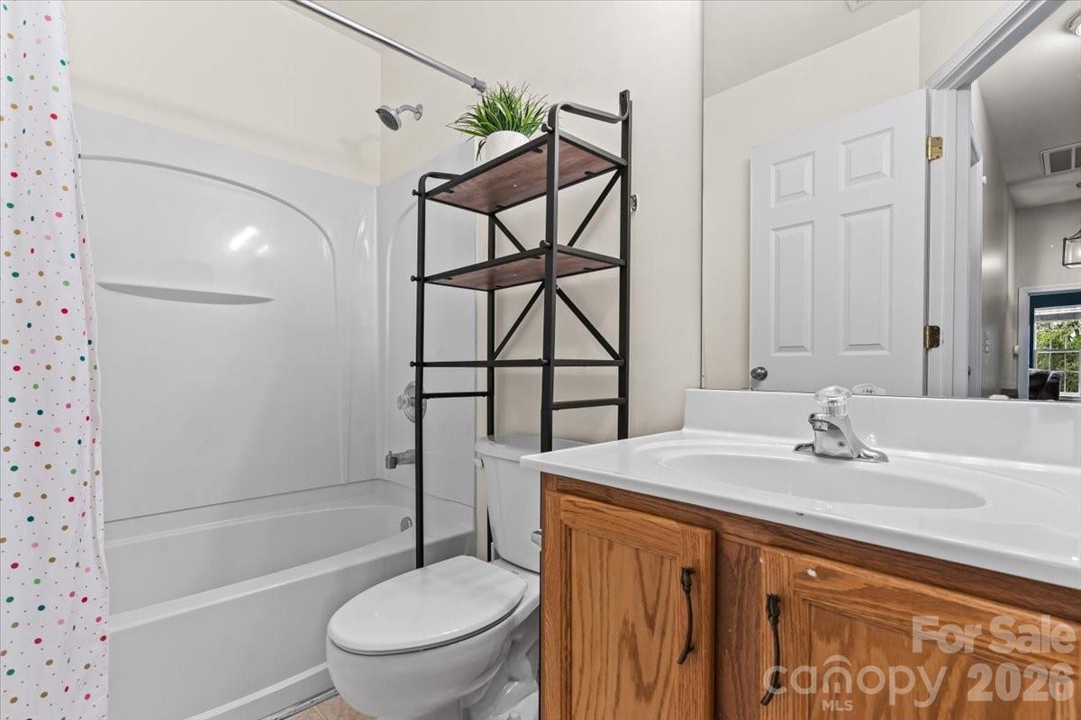 9025 Davis Crossing Court Property Photo 16