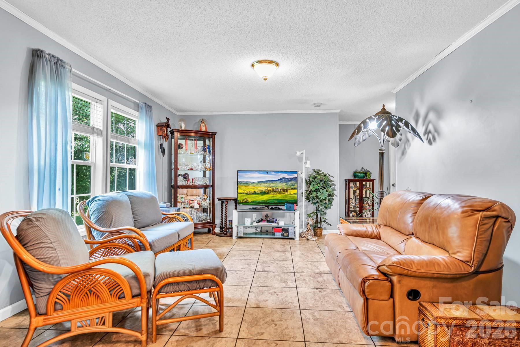515 Wafford Road Property Photo 8