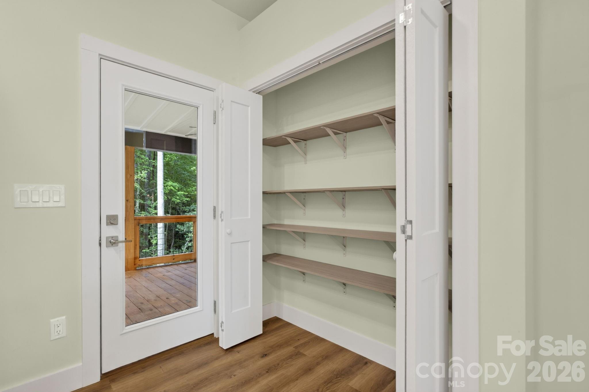 1008 Bell Mountain Road Property Photo 9