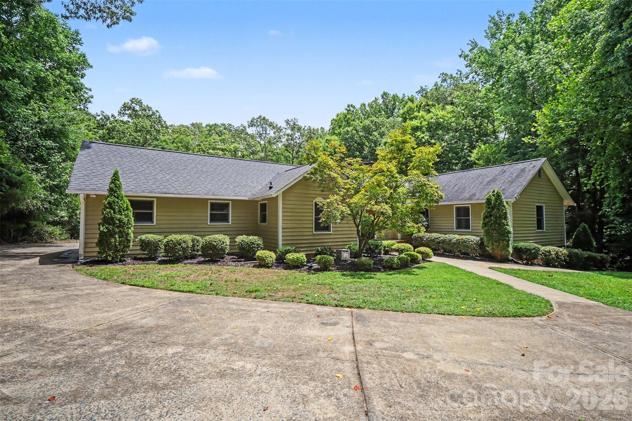 519 Raintree Drive Property Photo 2