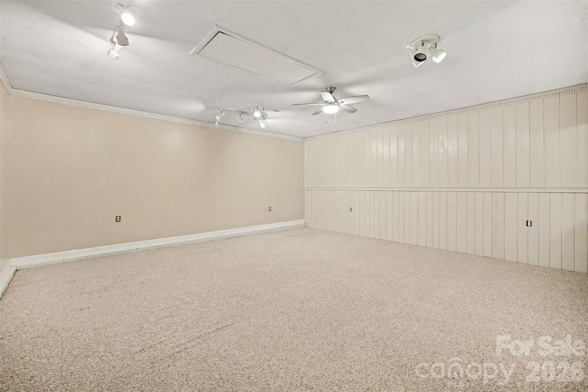 519 Raintree Drive Property Photo 14