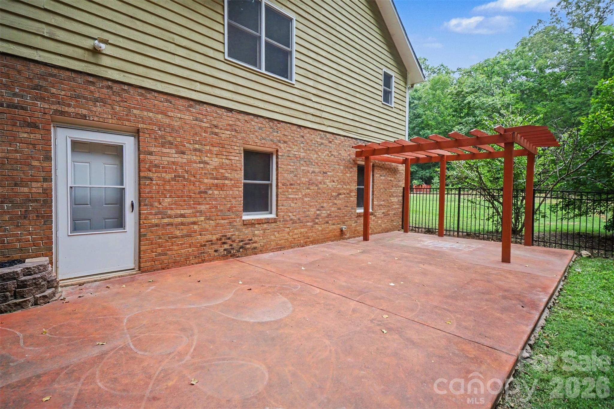 519 Raintree Drive Property Photo 37