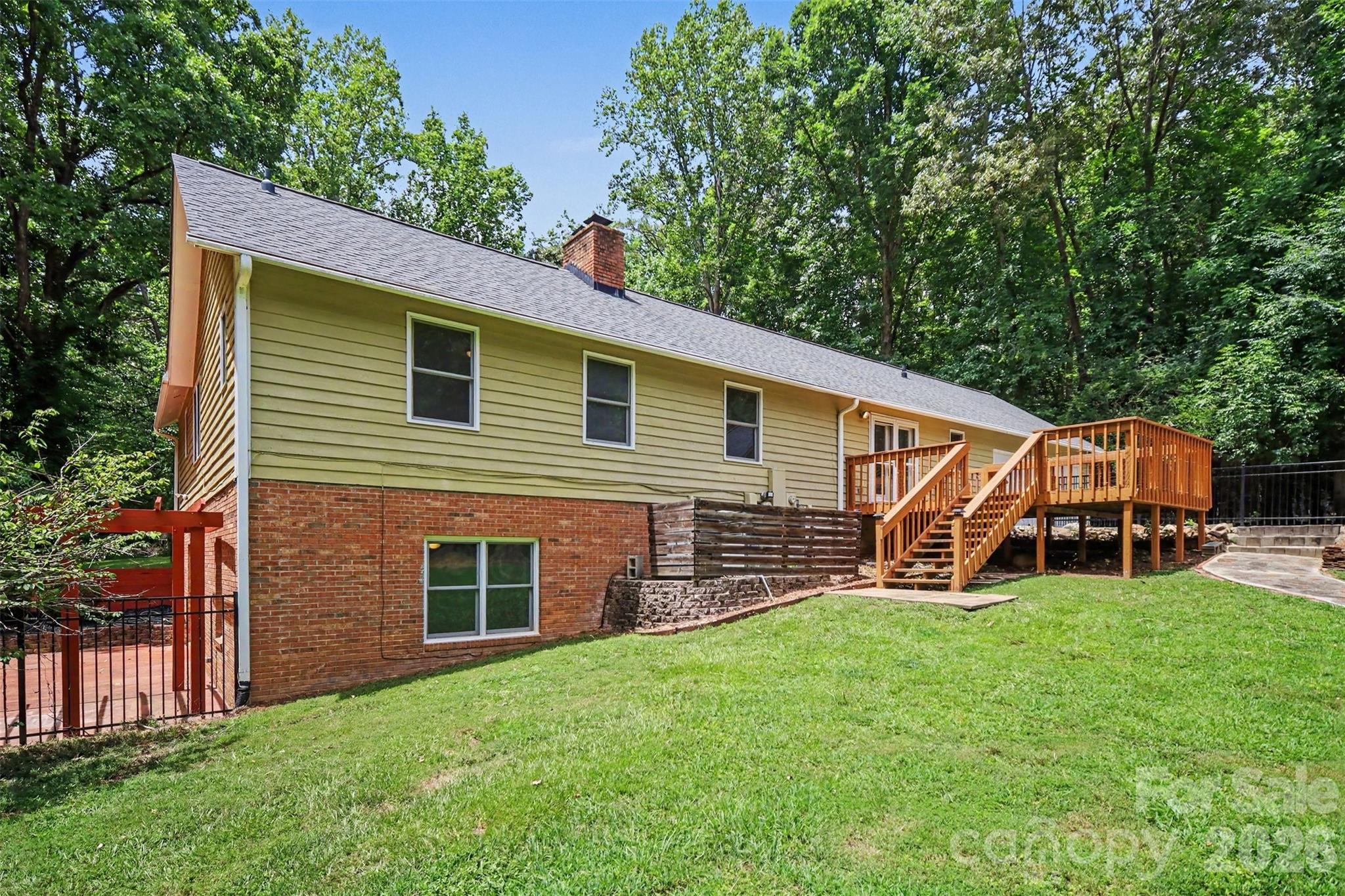 519 Raintree Drive Property Photo 43