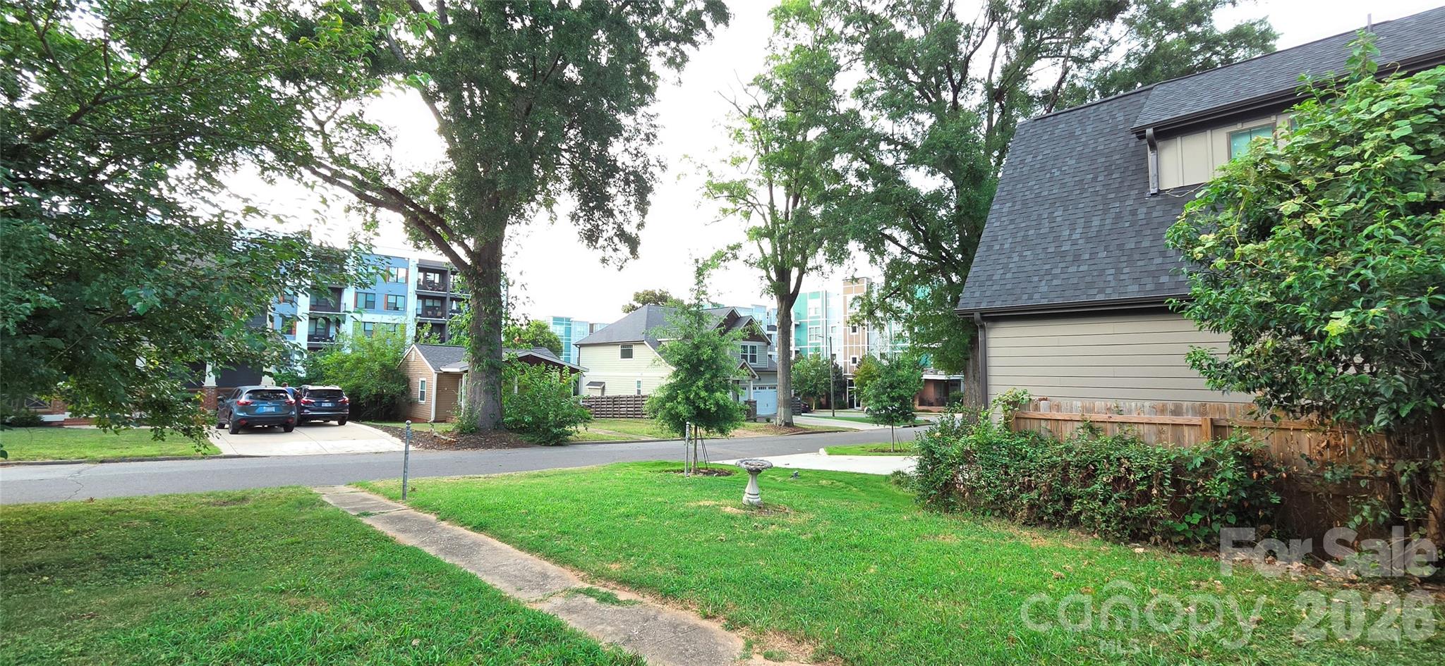 2216 Yadkin Avenue Property Photo 6