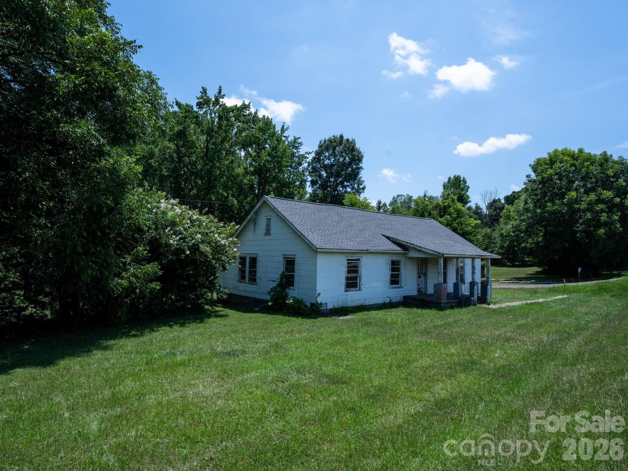180 Hands Mill Highway Property Photo 1