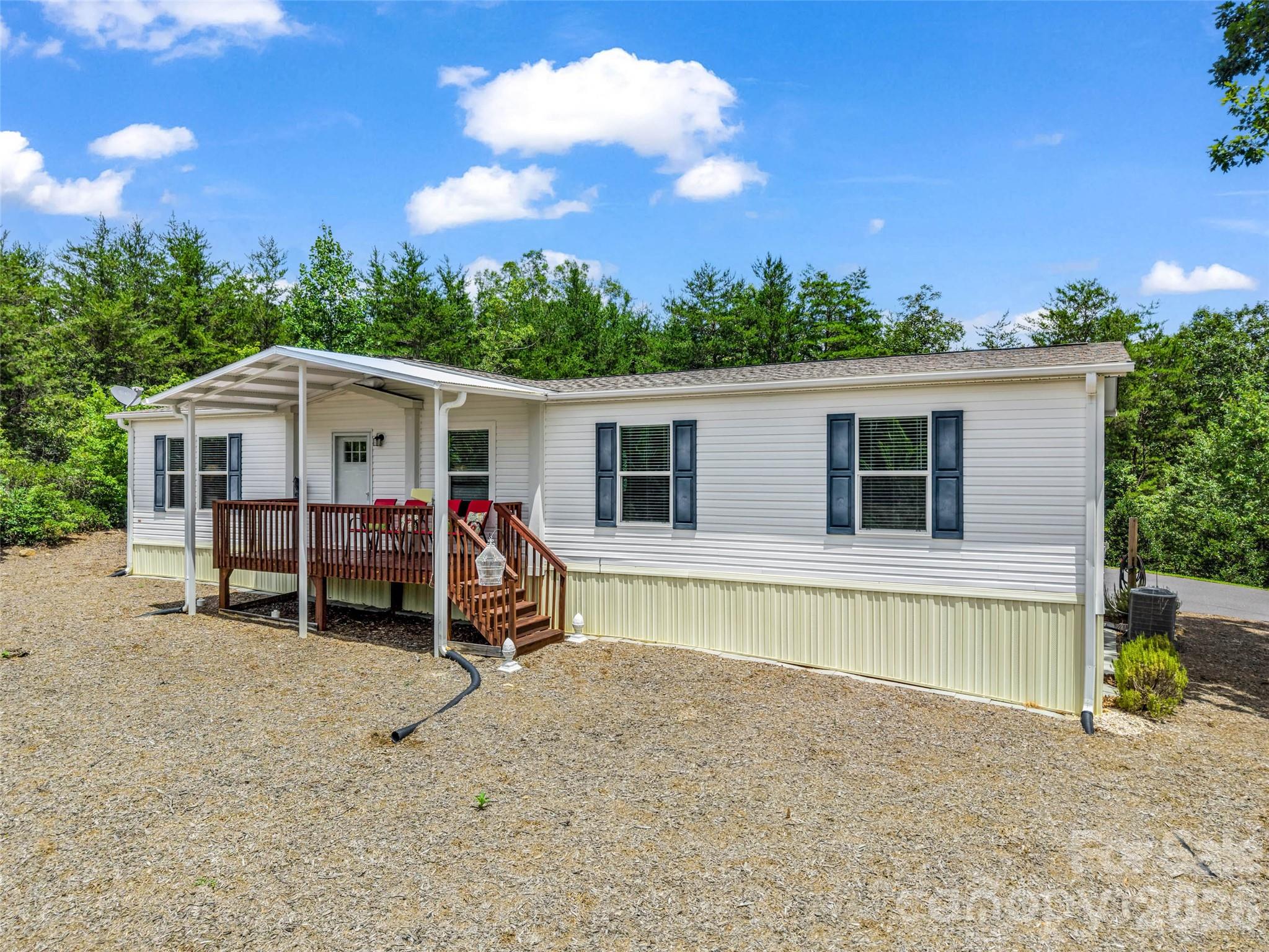 1110 Laughter Road Property Photo 4