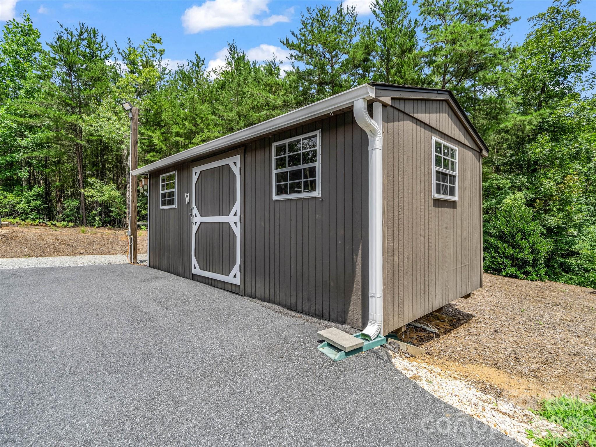 1110 Laughter Road Property Photo 33