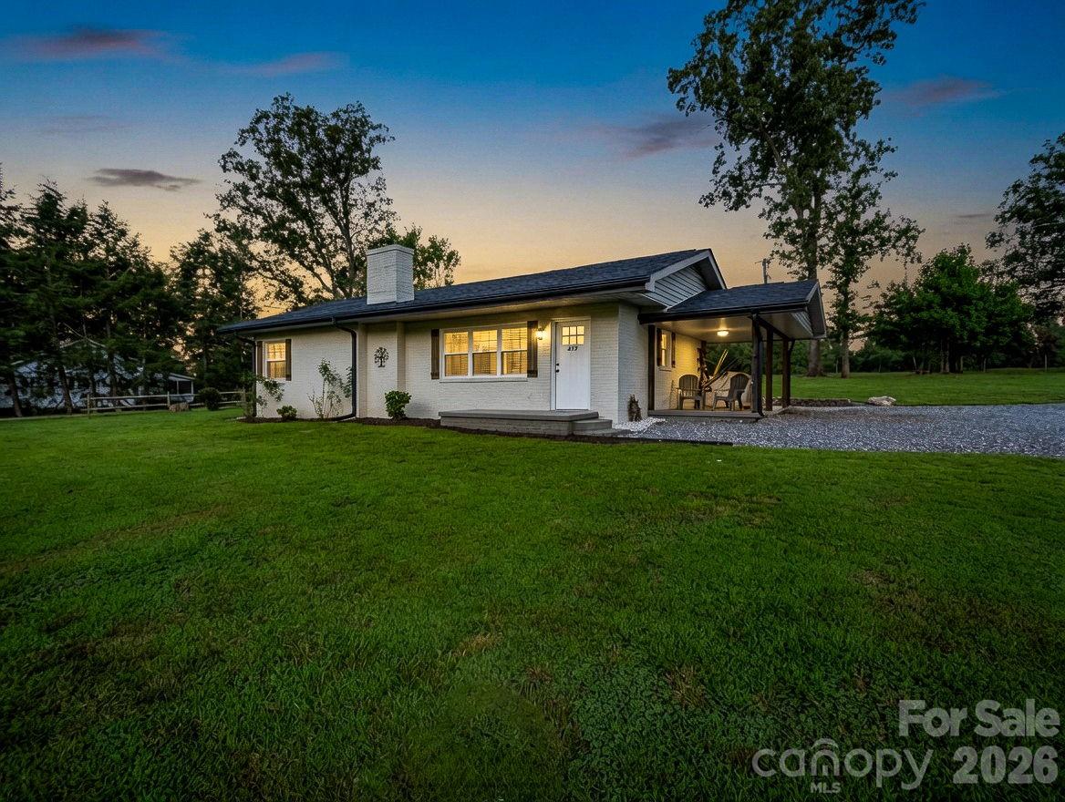 629 Thompson Road Property Photo 1
